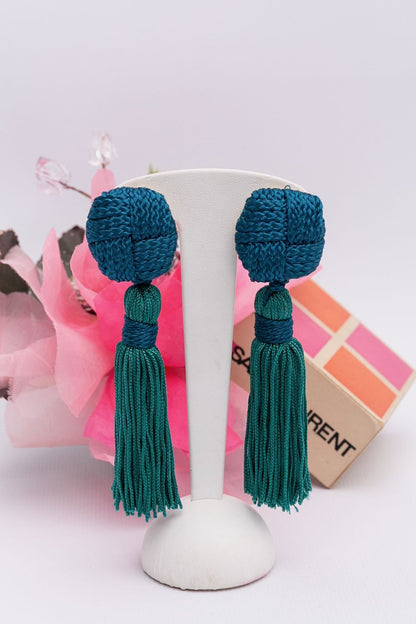 Boucles d'oreilles pompons Yves Saint Laurent