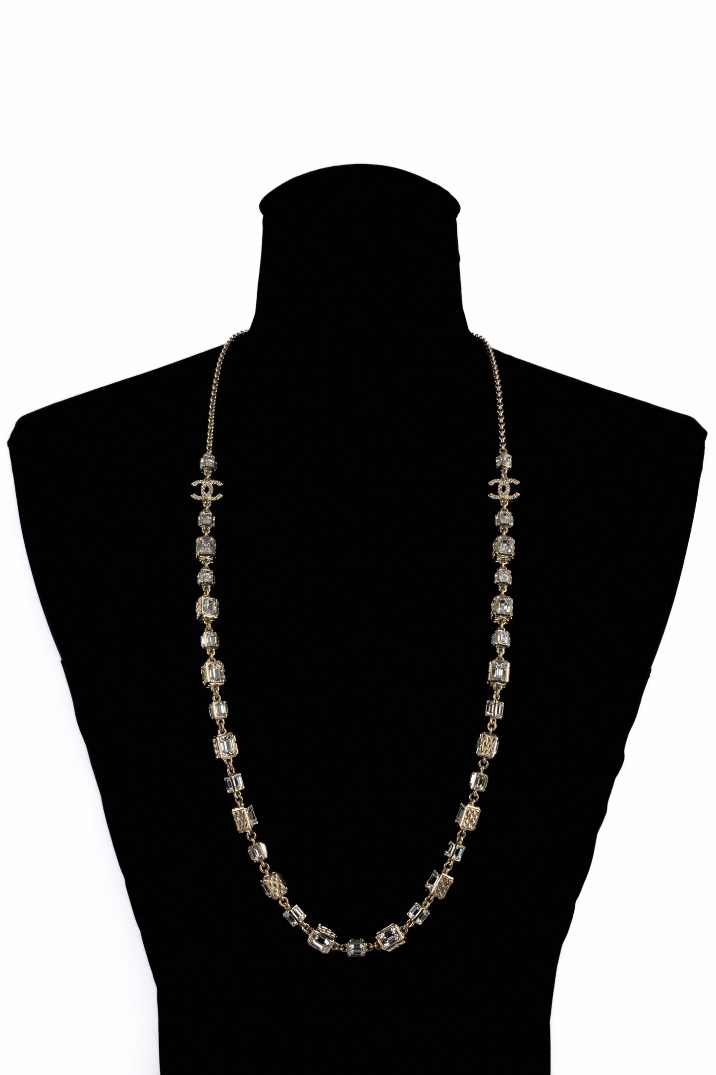 Collier cc Chanel Fall 2023