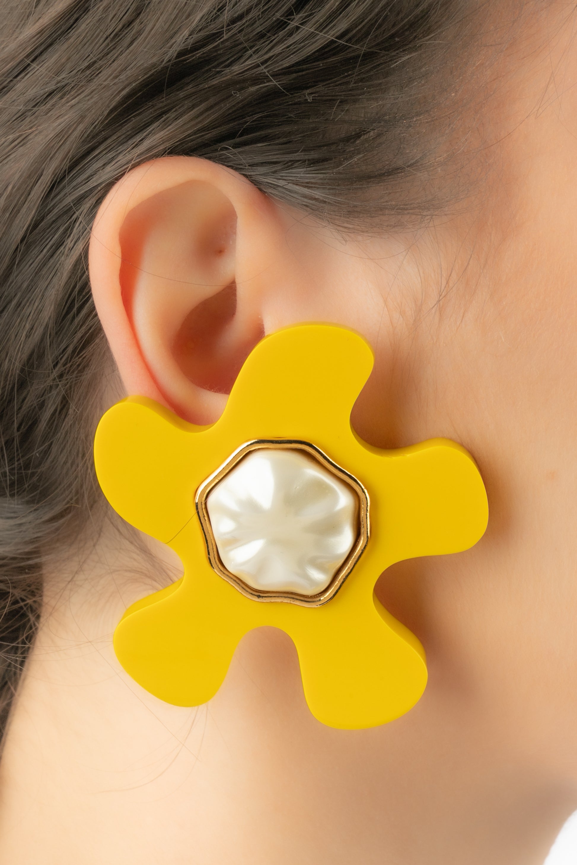 Boucles d'oreilles "Fleur" Chanel Eté 1991