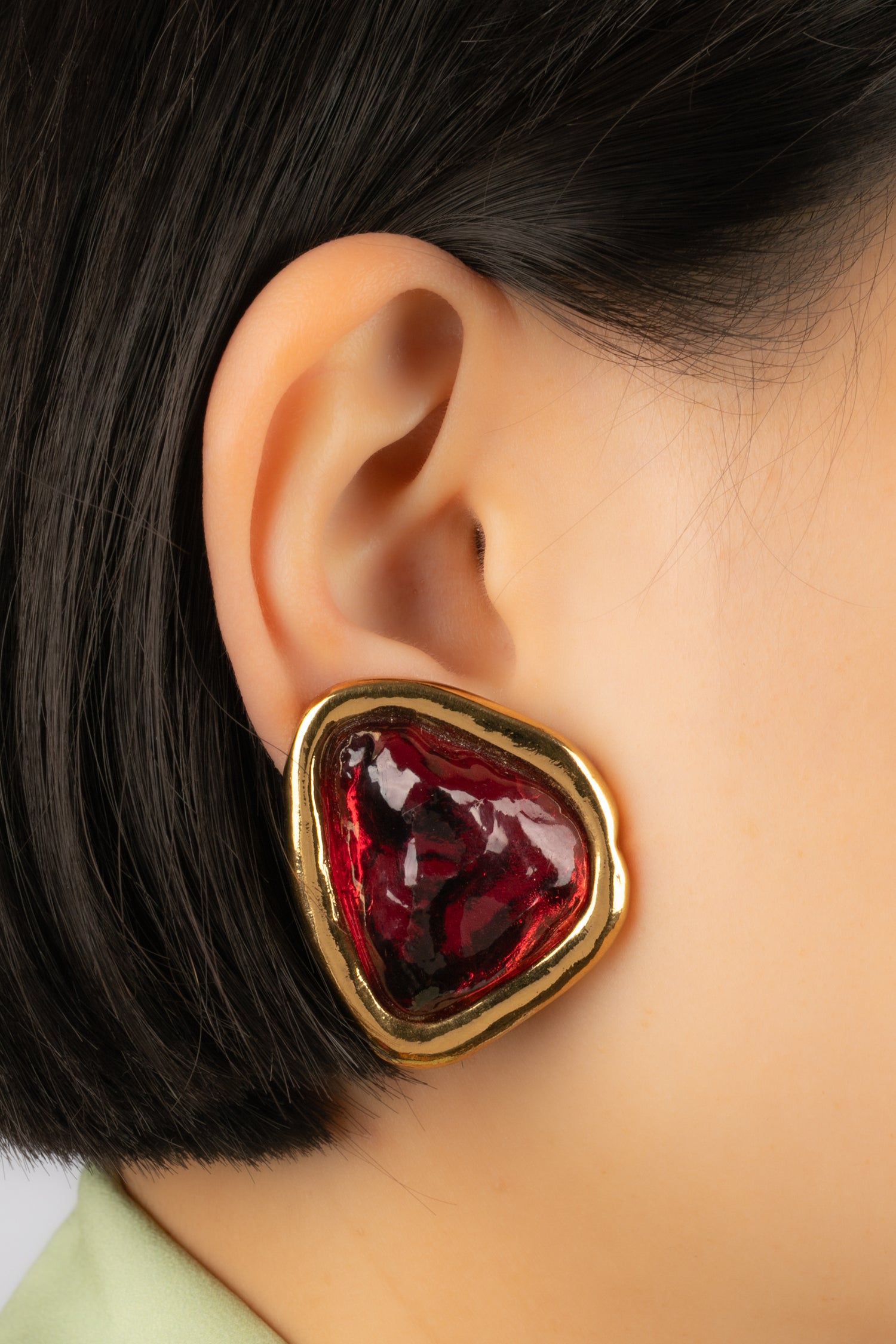 Boucles d'oreilles rouges Yves Saint Laurent