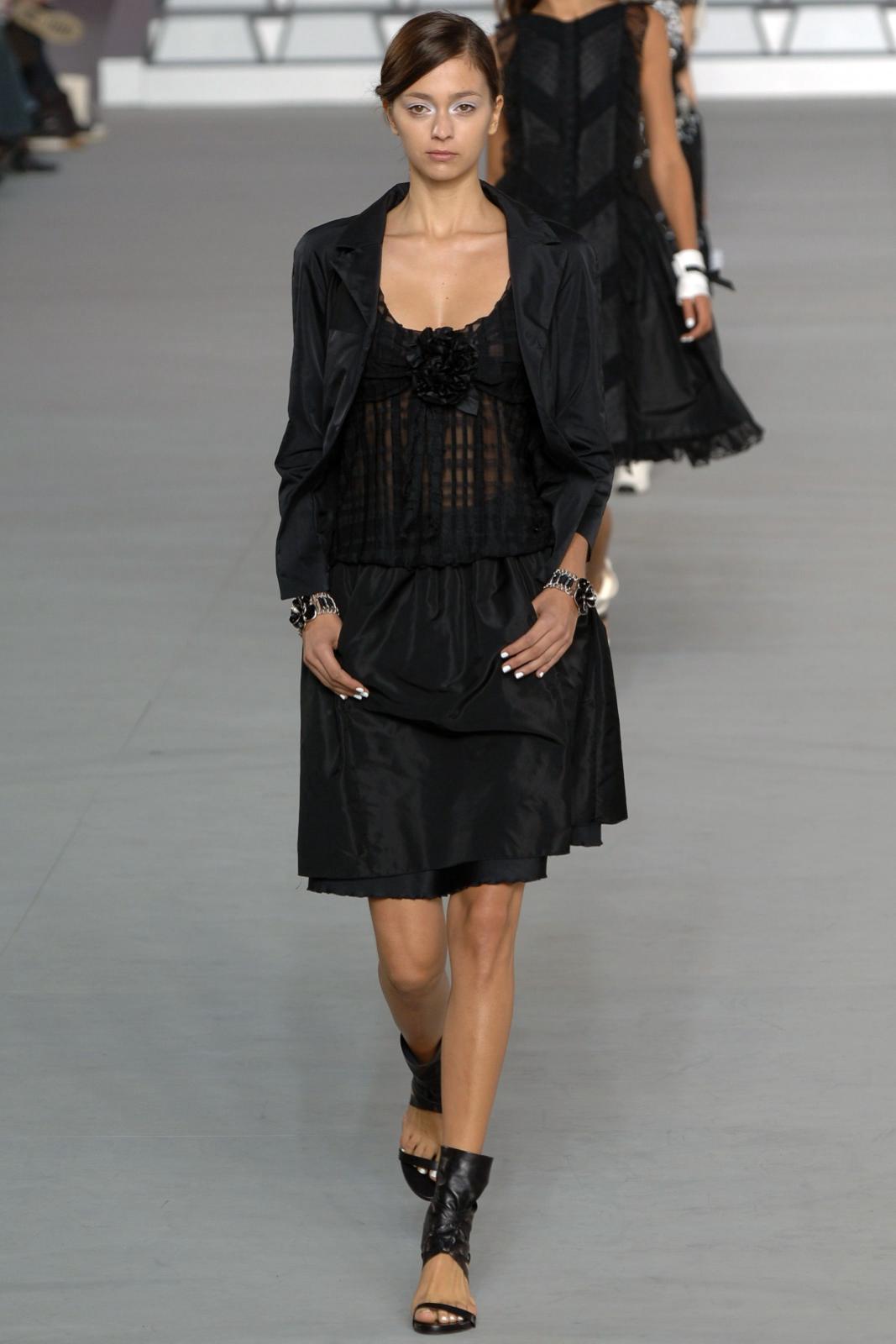 Jupe en soie Chanel Printemps 2006 