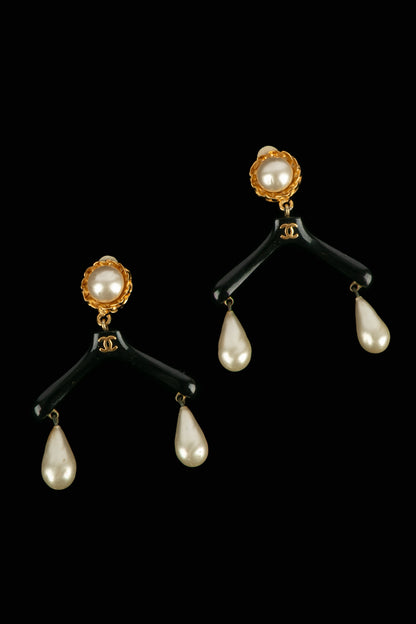 Boucles d'oreilles "cintres" Chanel Haute Couture 