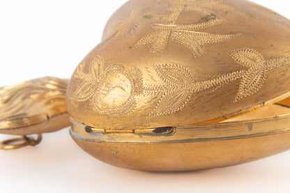 Ex-voto coeur en métal doré 