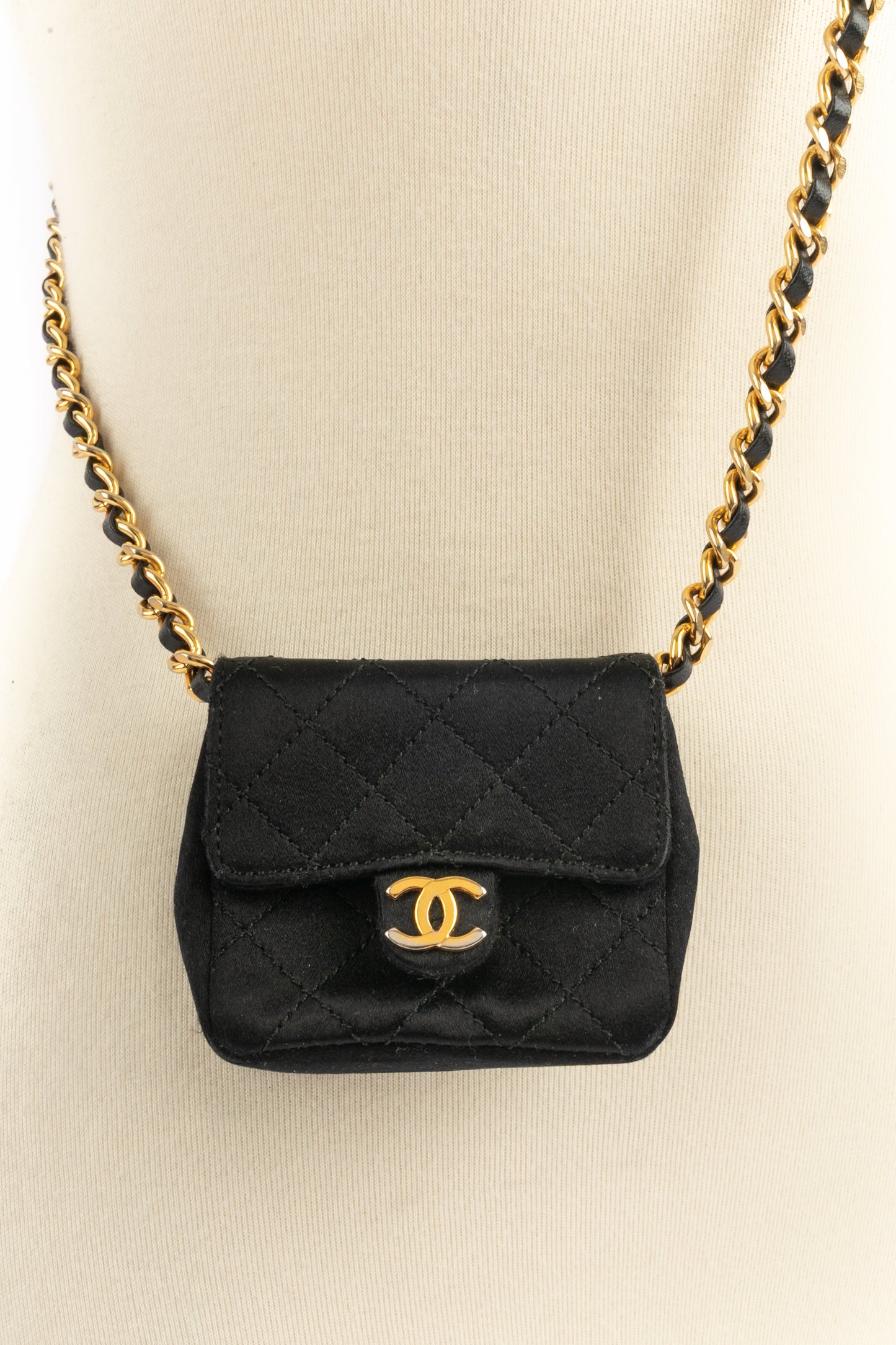 Sac "Classique Micro" Chanel collection 1989/1991