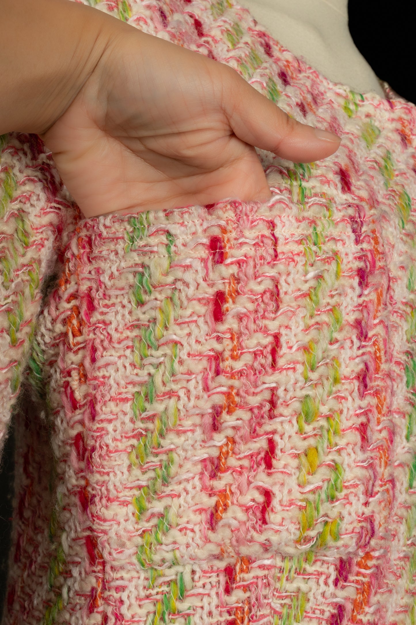 Veste en tweed rose Chanel