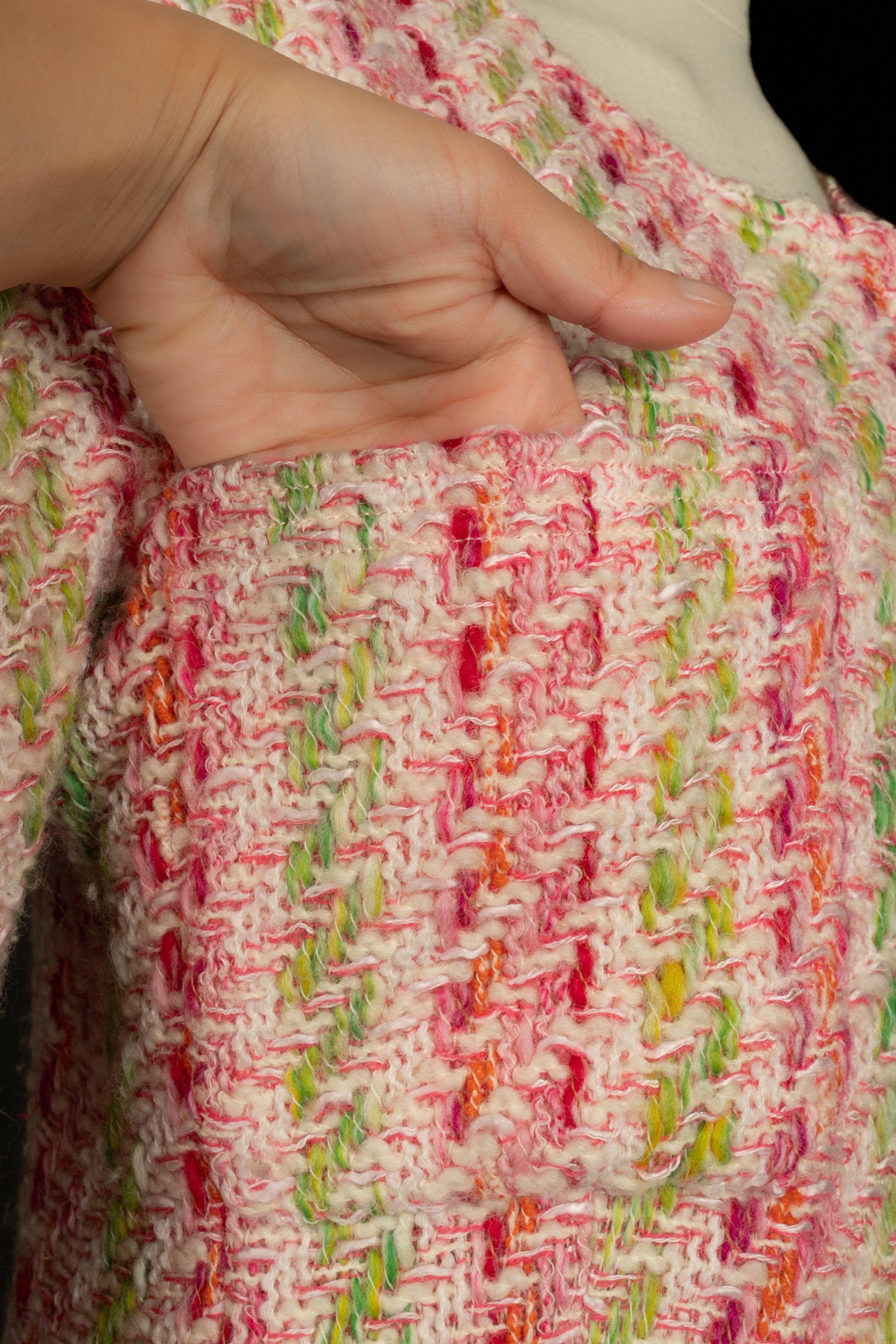 Veste en tweed rose Chanel