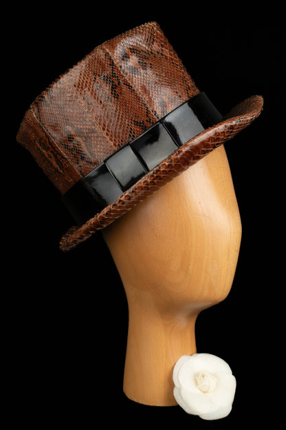 Chapeau en serpent Yves Saint Laurent Haute Couture