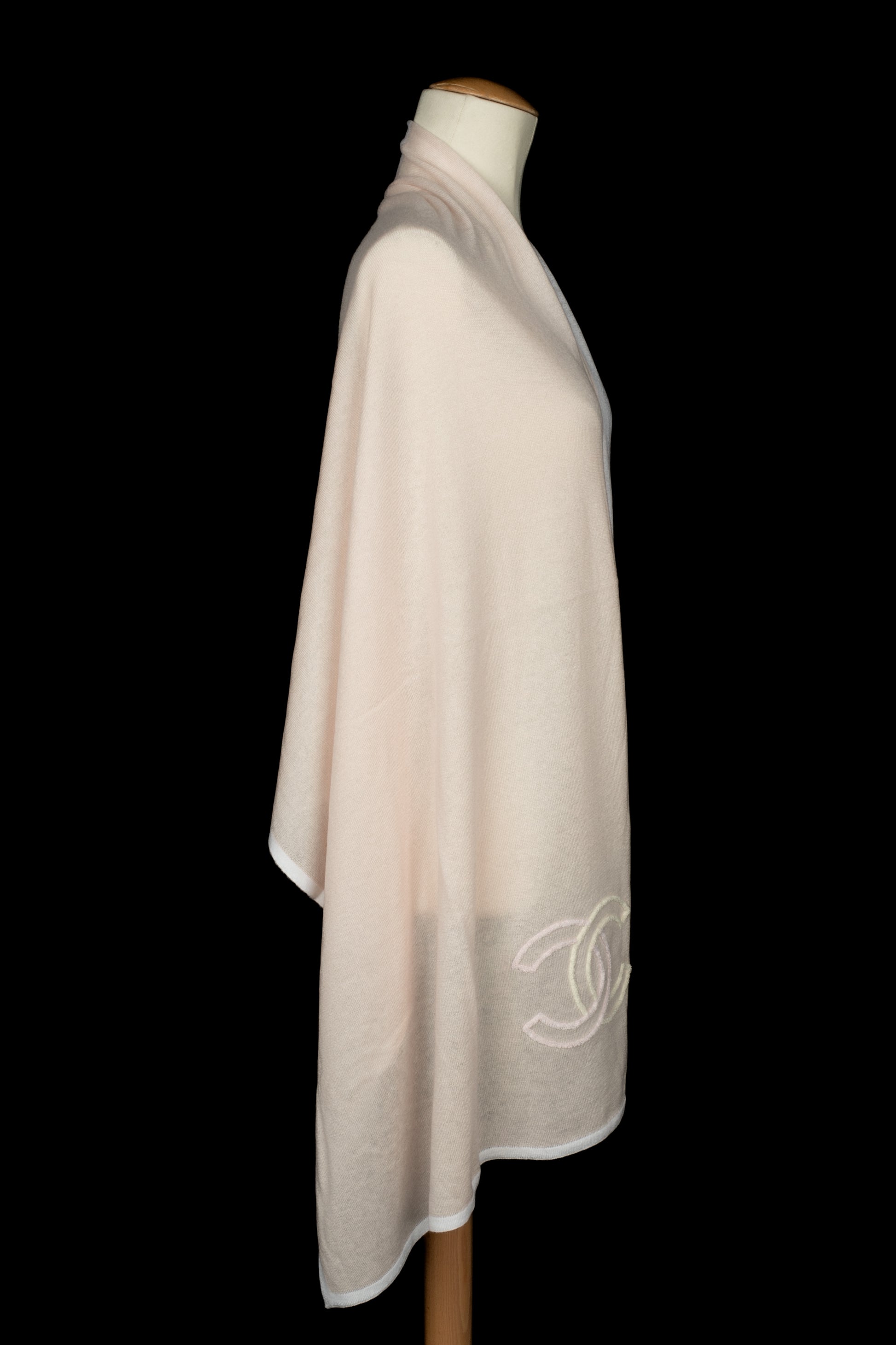 Écharpe bicolore Chanel