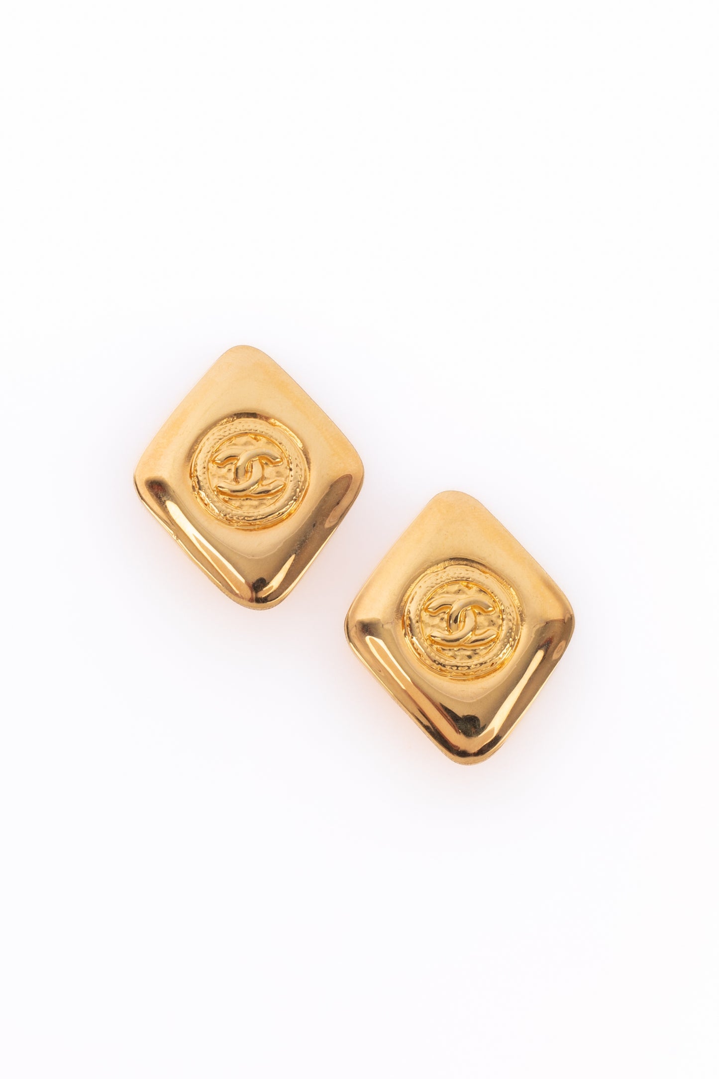 Boucles d'oreilles cc Chanel 1980's