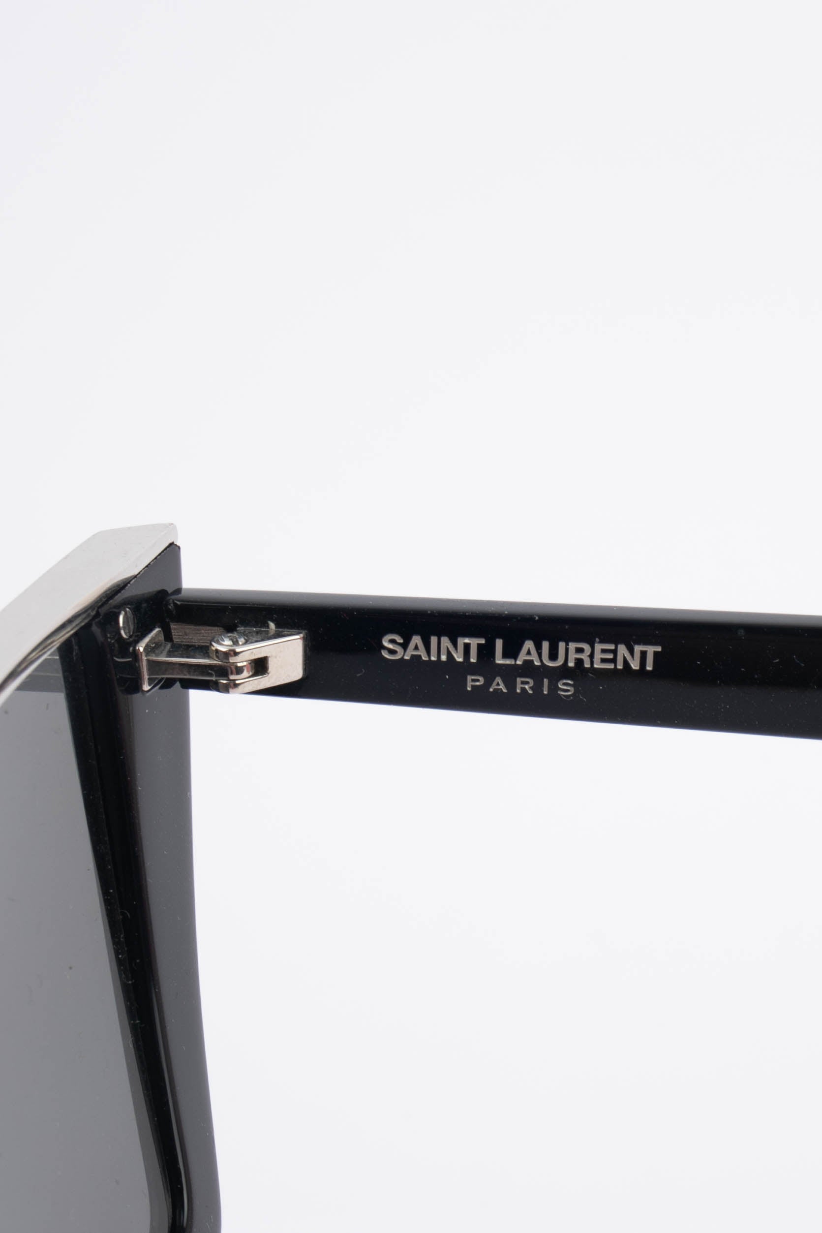 Lunettes de soleil "Oeil de chat" Saint Laurent
