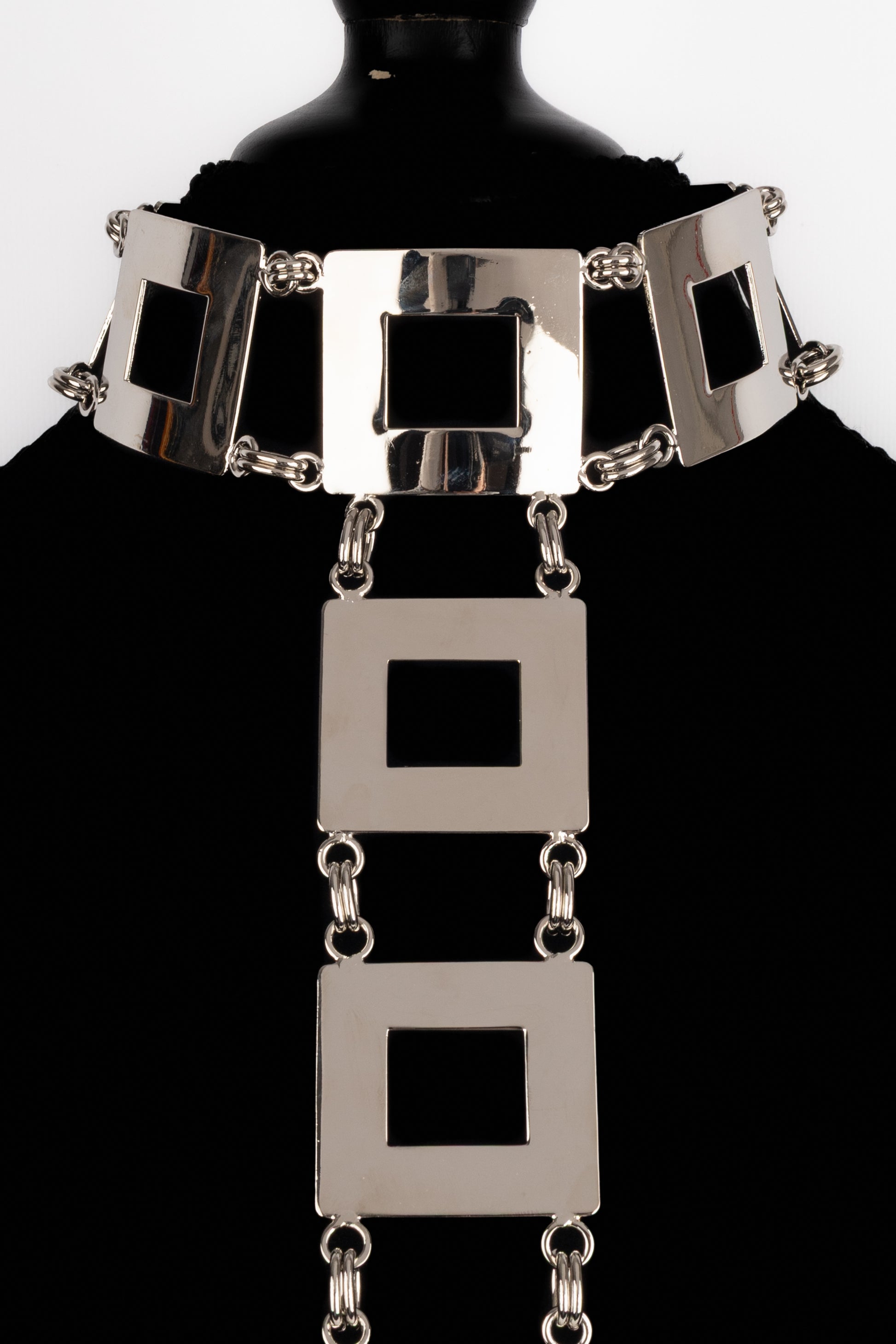 Collier argenté Pierre Cardin