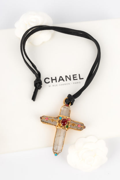 Collier croix Chanel 1993