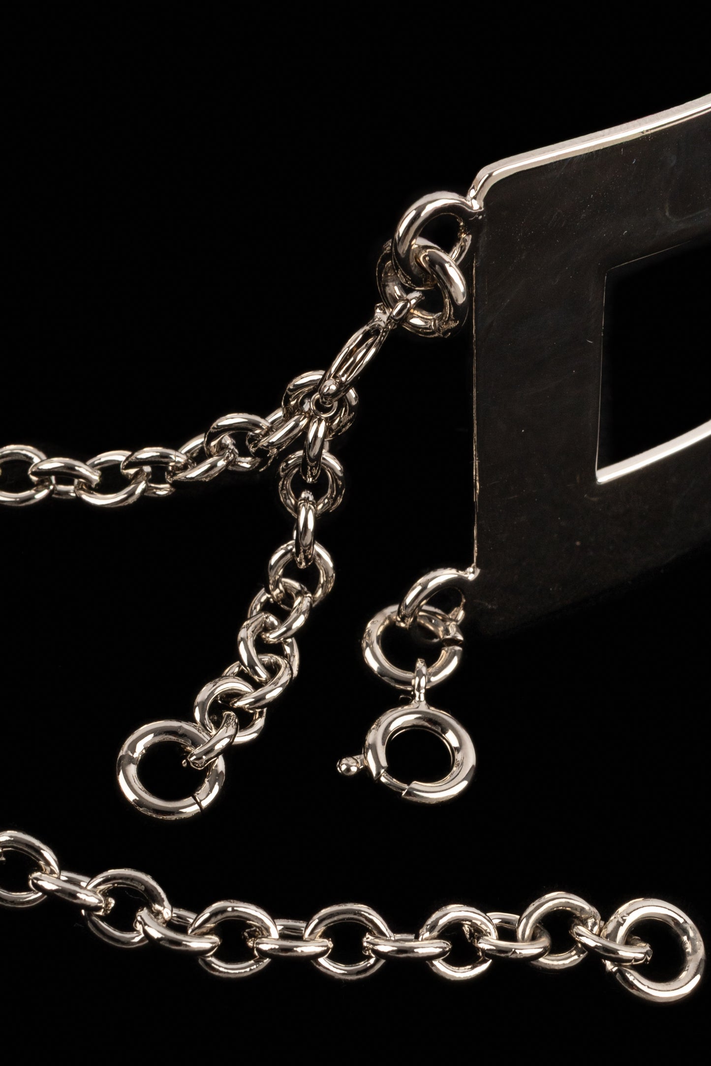 Collier argenté Pierre Cardin