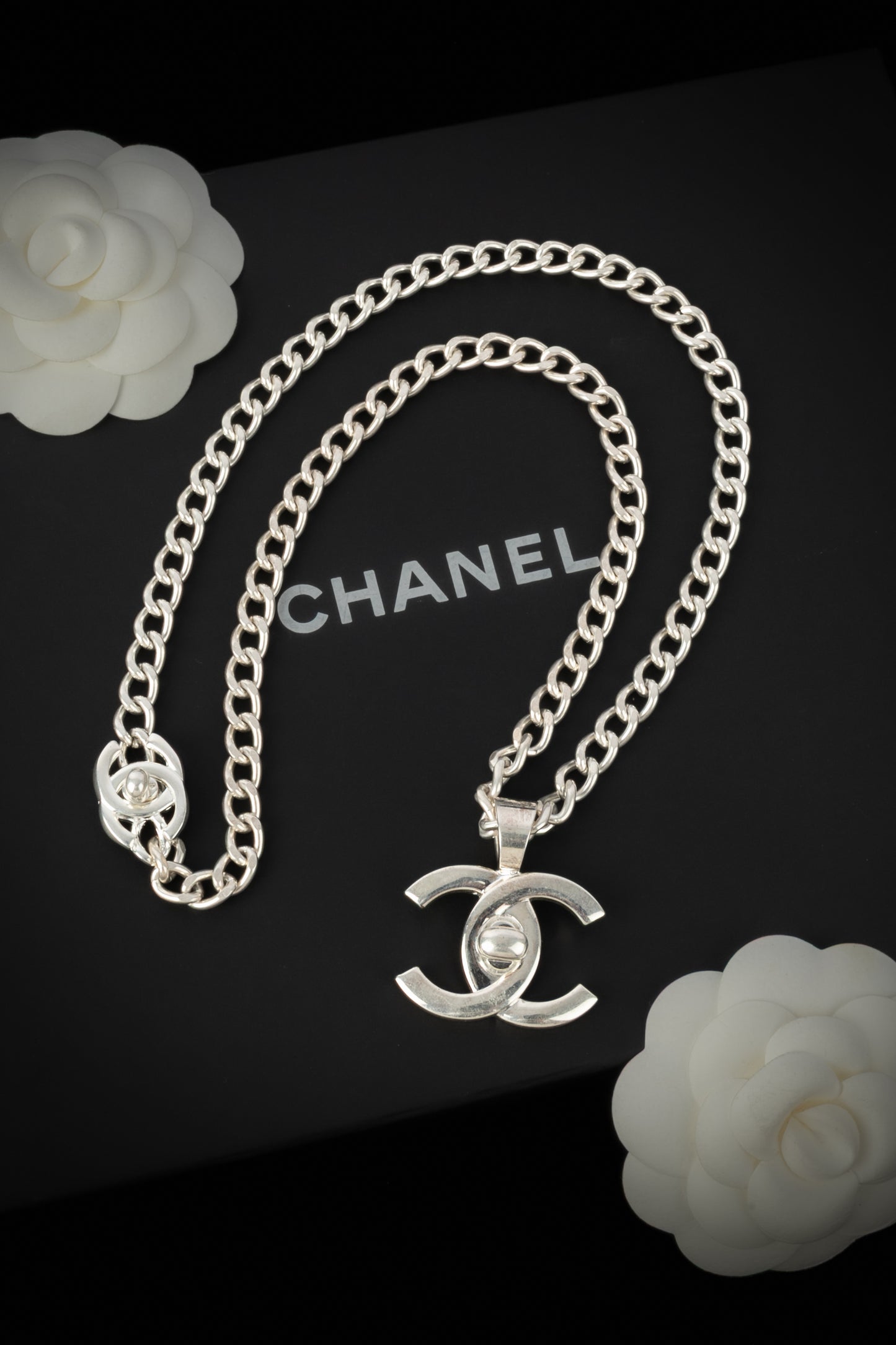 Collier tourniquet Chanel 1996
