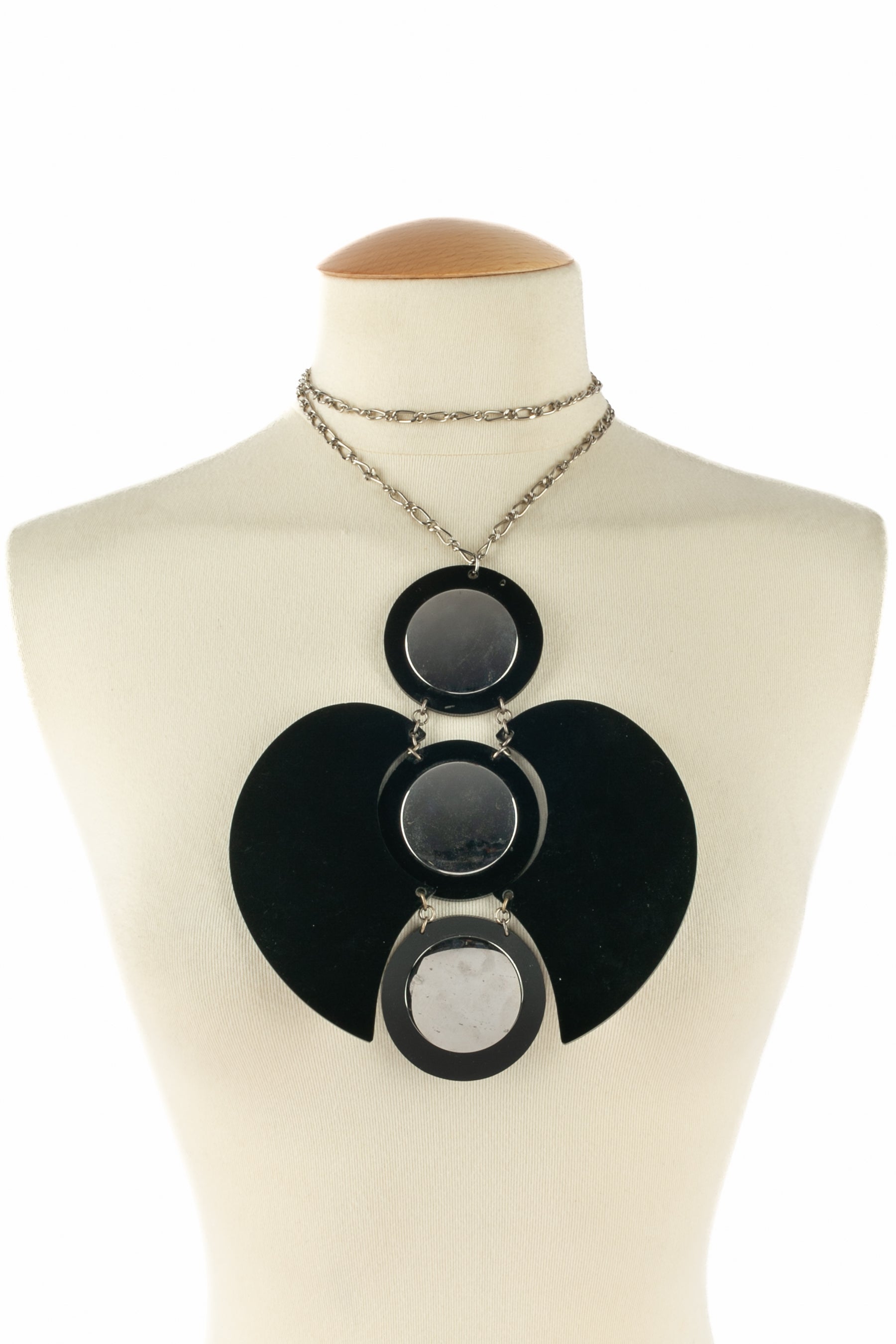Collier Pierre Cardin (Attribué à)