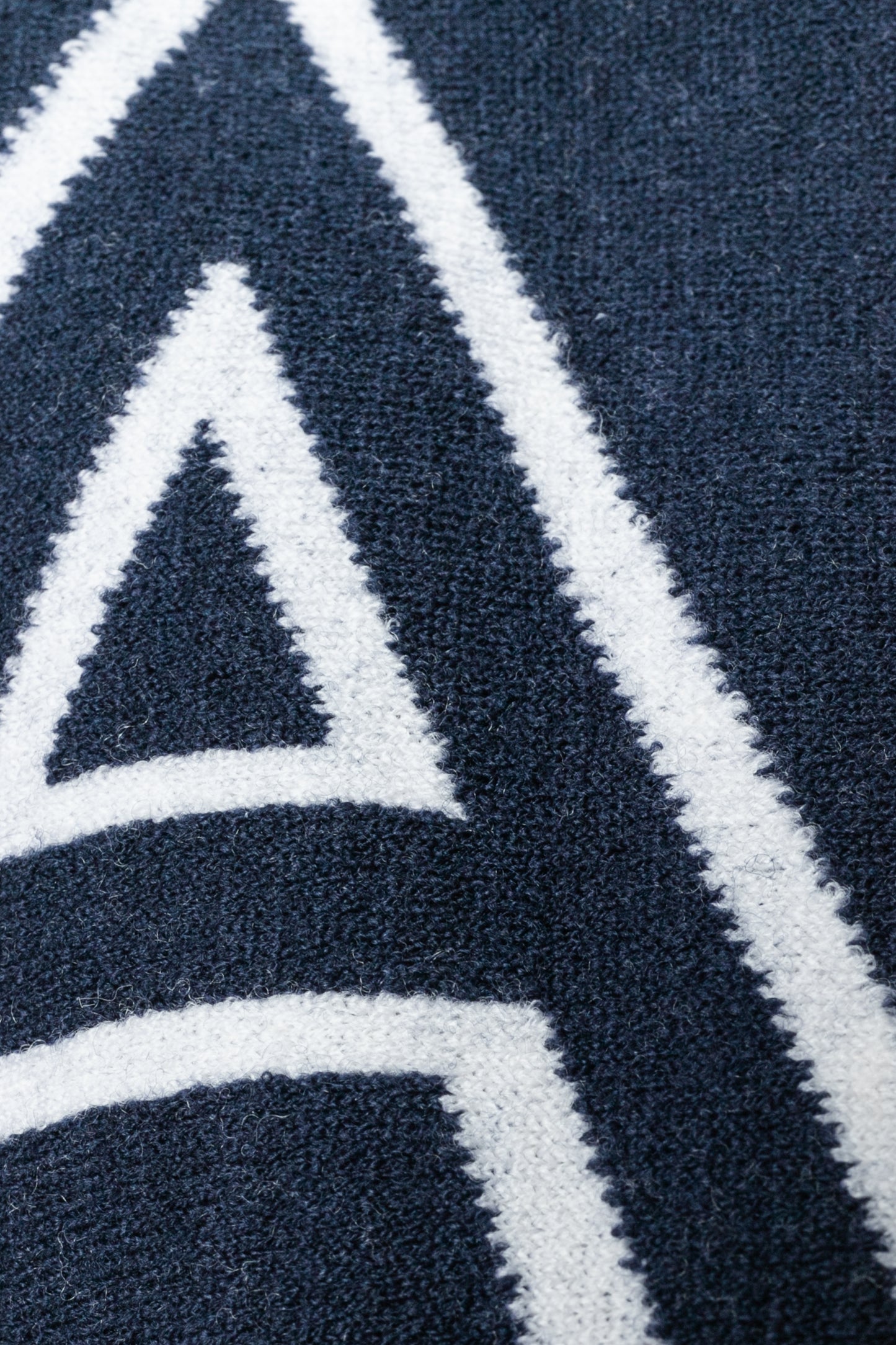 Écharpe bleu marine Chanel 