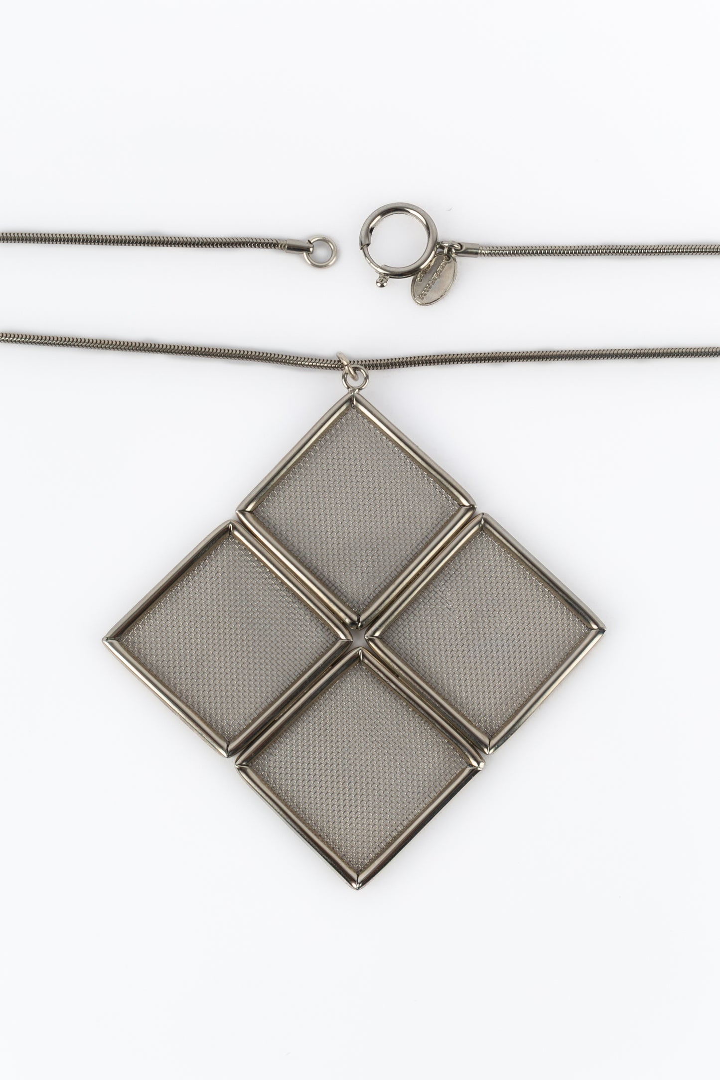 Collier pendentif Paco Rabanne