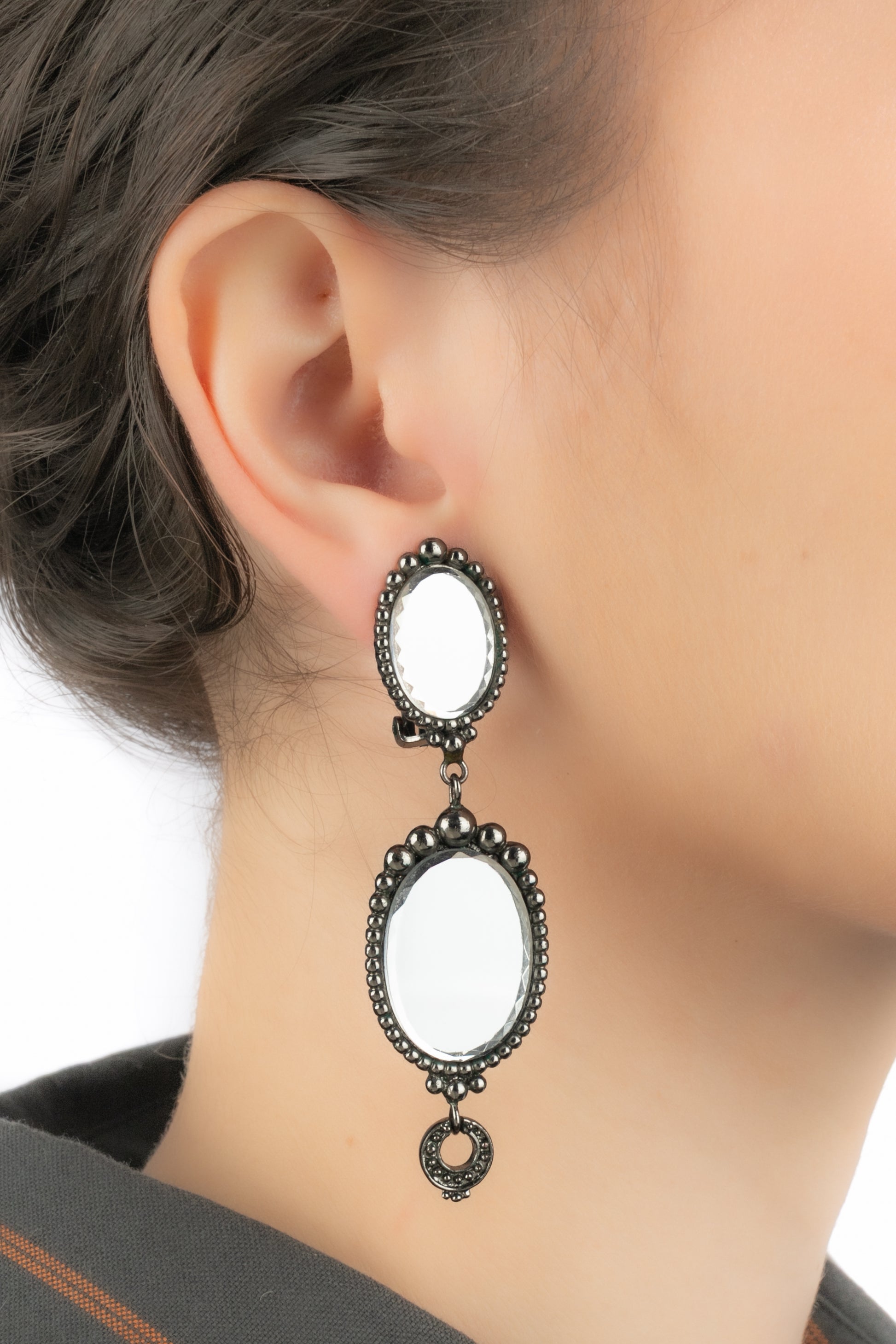 Boules d'oreilles Christian Dior 