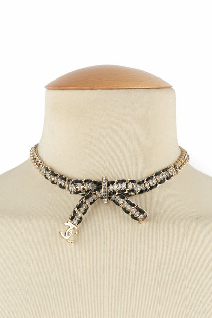 Collier noeud Chanel 2022
