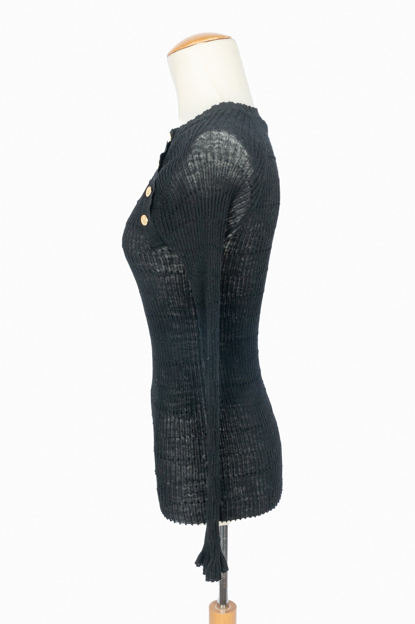 Pull noir Chanel Pre Fall 2016