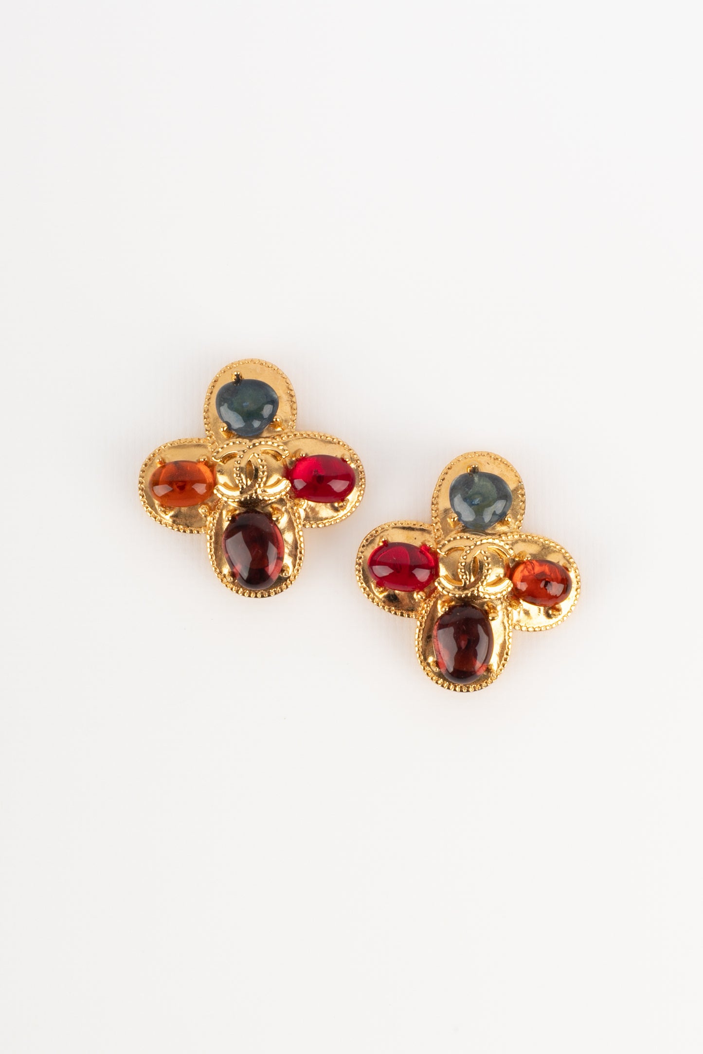 Boucles d'oreilles croix Chanel