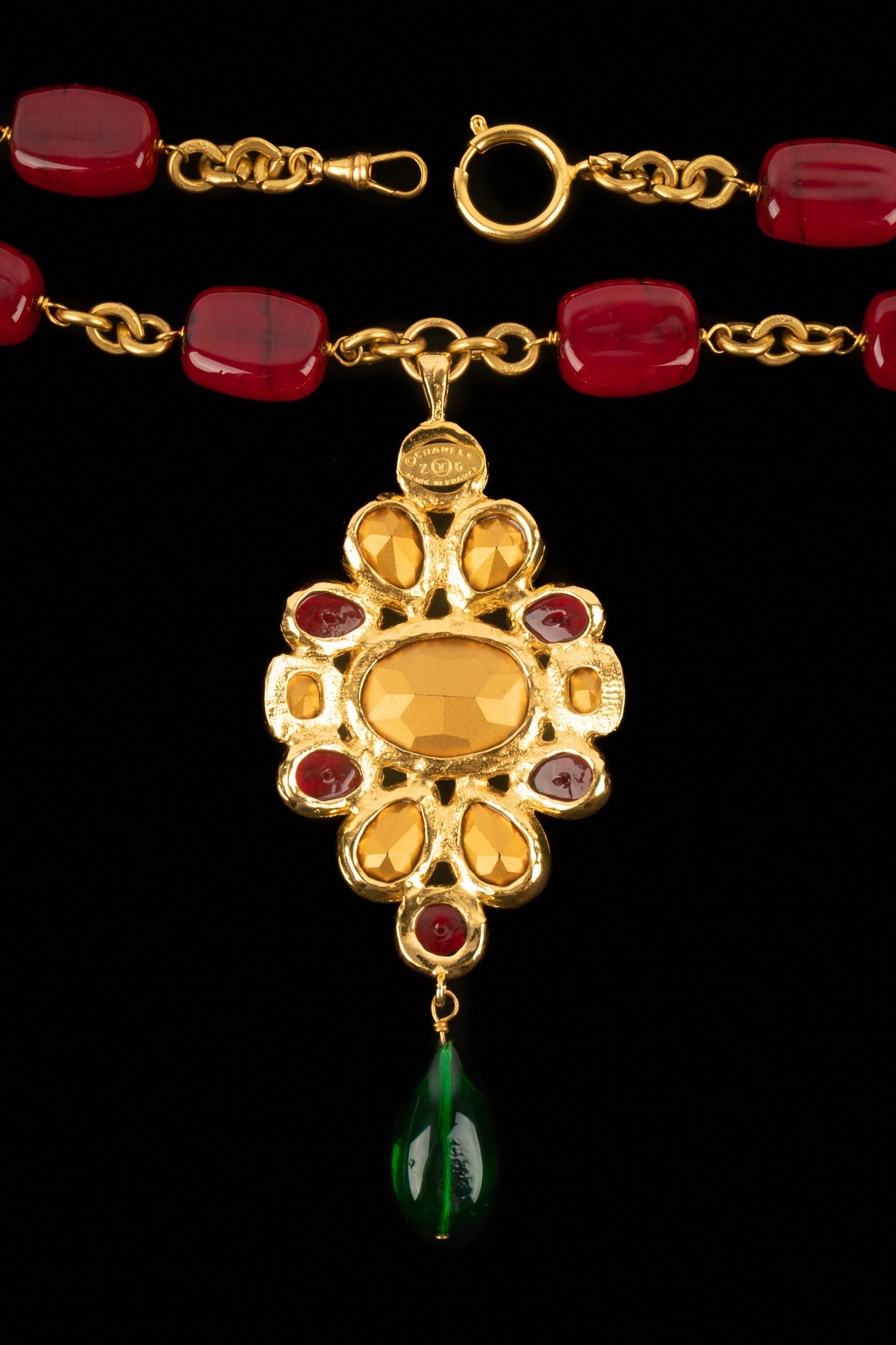 Collier pendentif Chanel 1990's