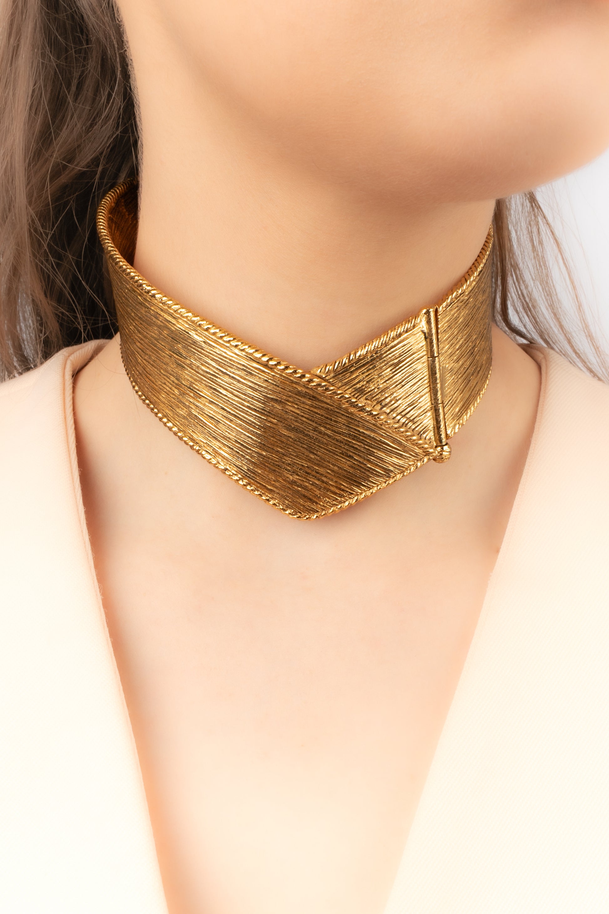 Collier doré Dior Haute Couture 1993