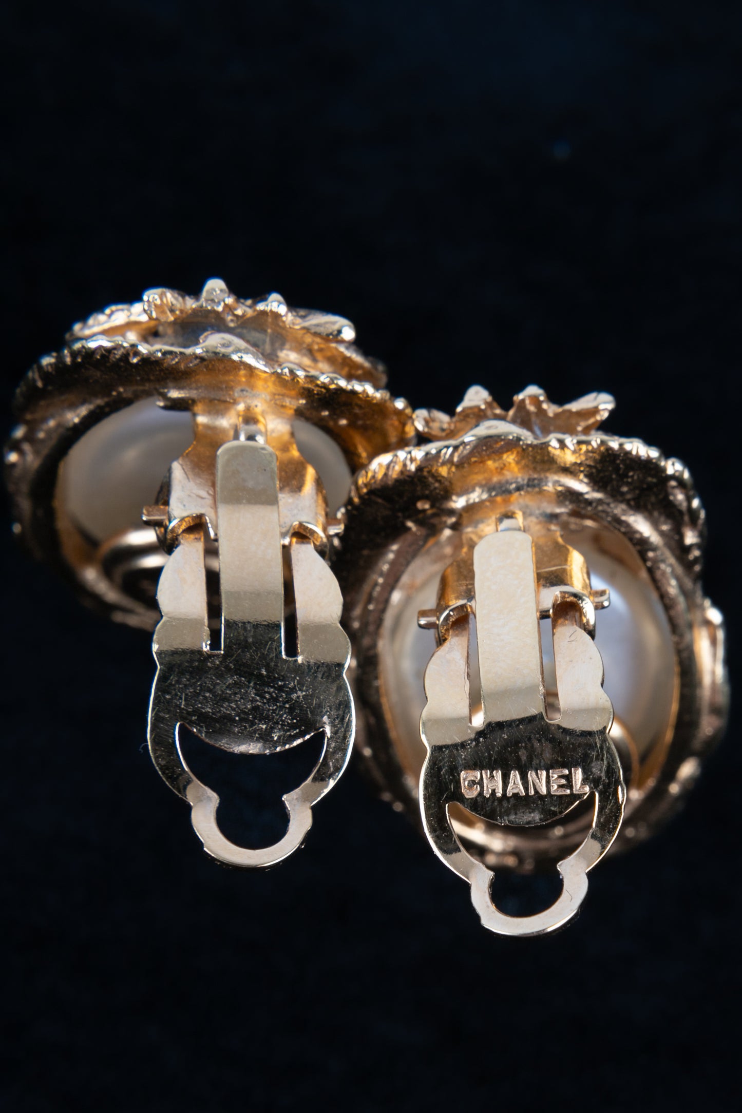 Boucles d'oreilles scarabées Chanel