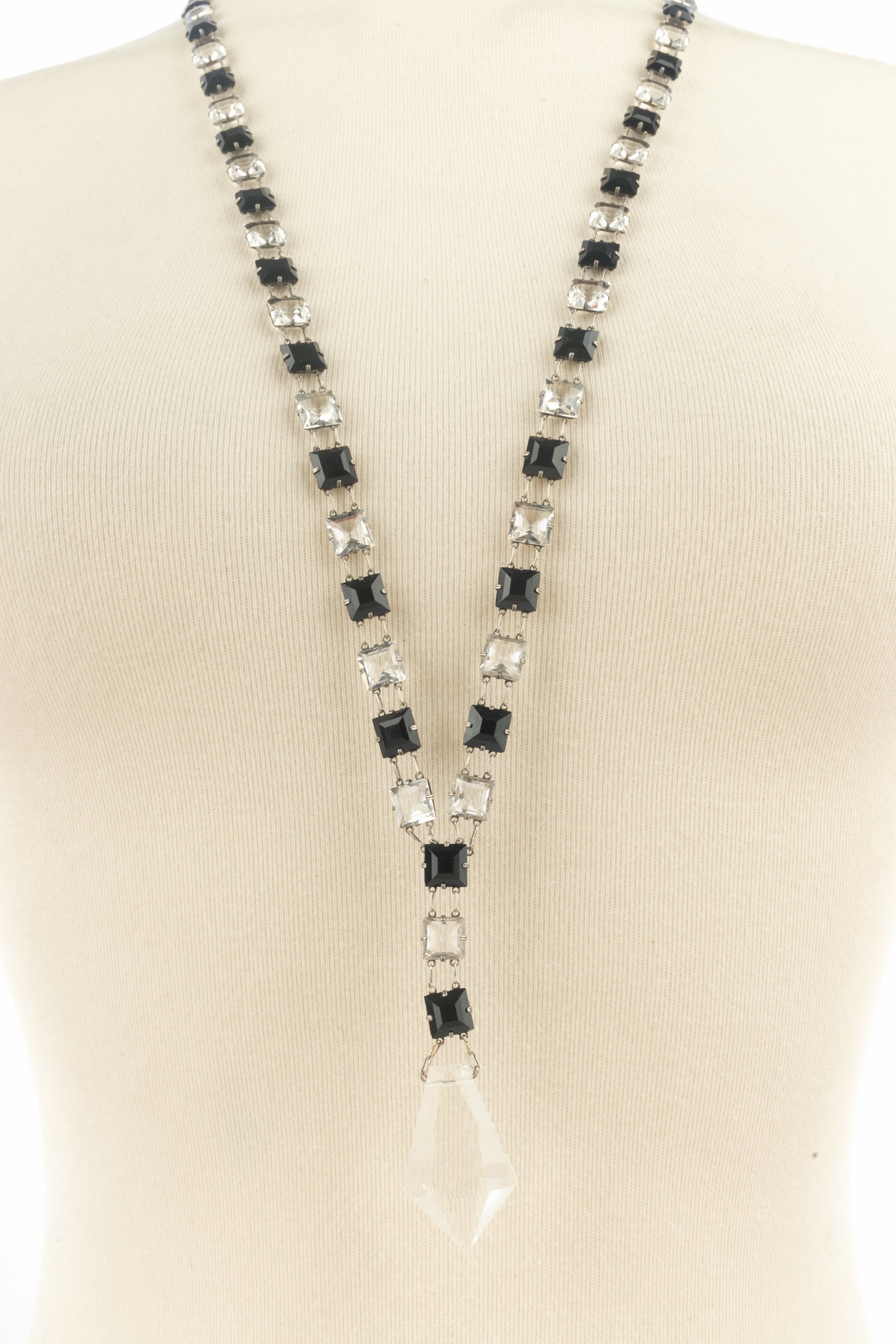 Collier pendentif Chanel 1930's