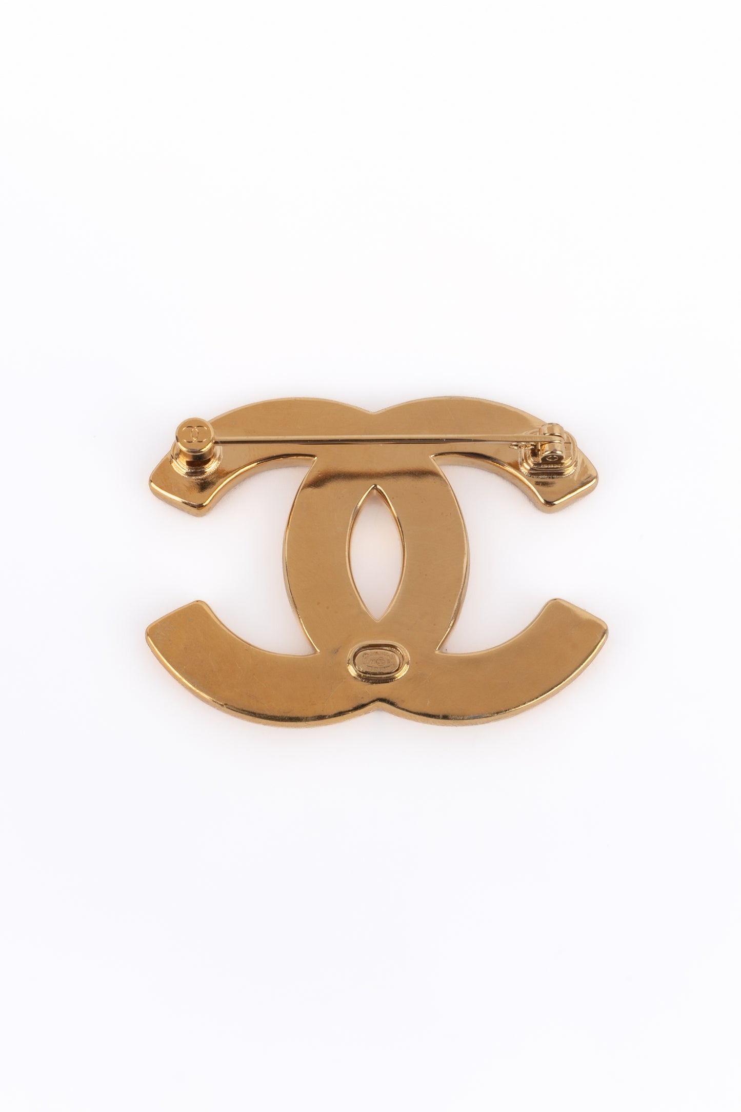 Broche cc Chanel 2024