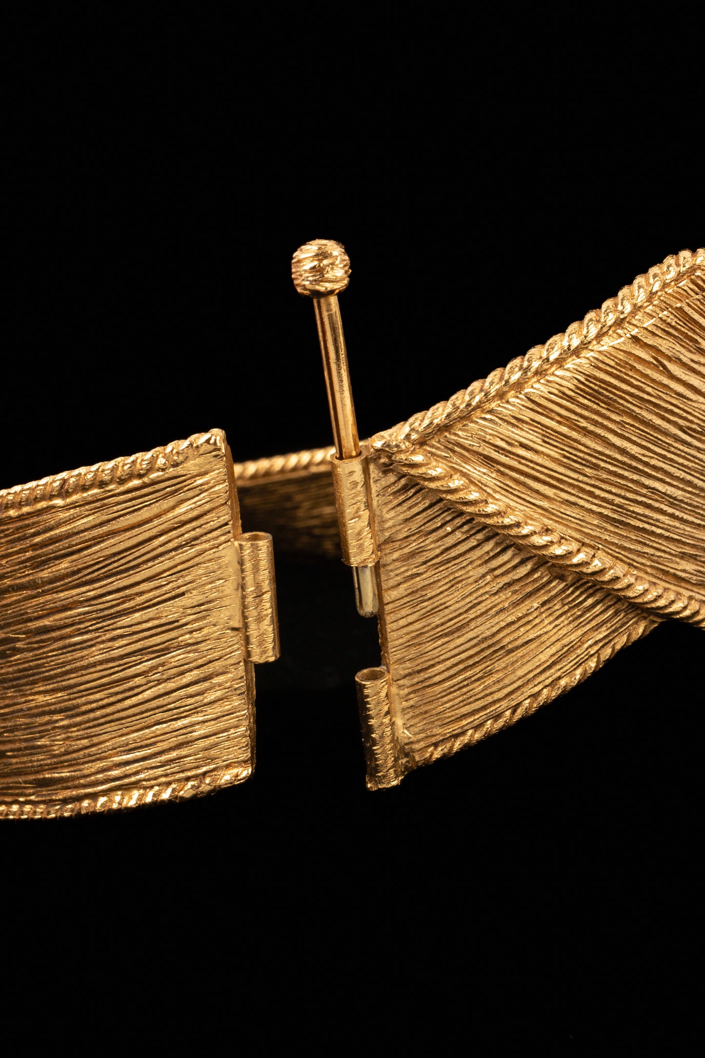 Collier doré Dior Haute Couture 1993