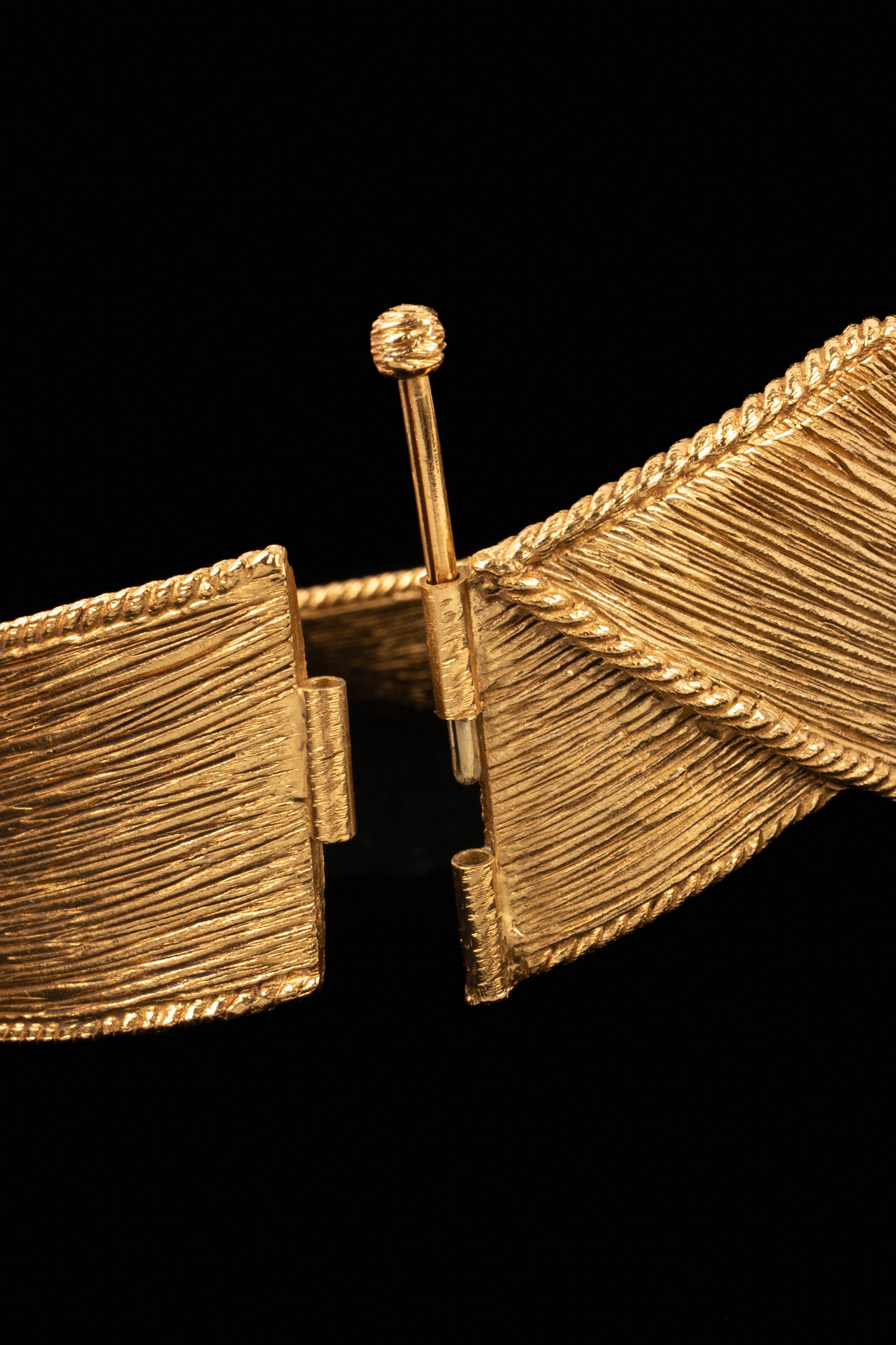 Collier doré Dior Haute Couture 1993