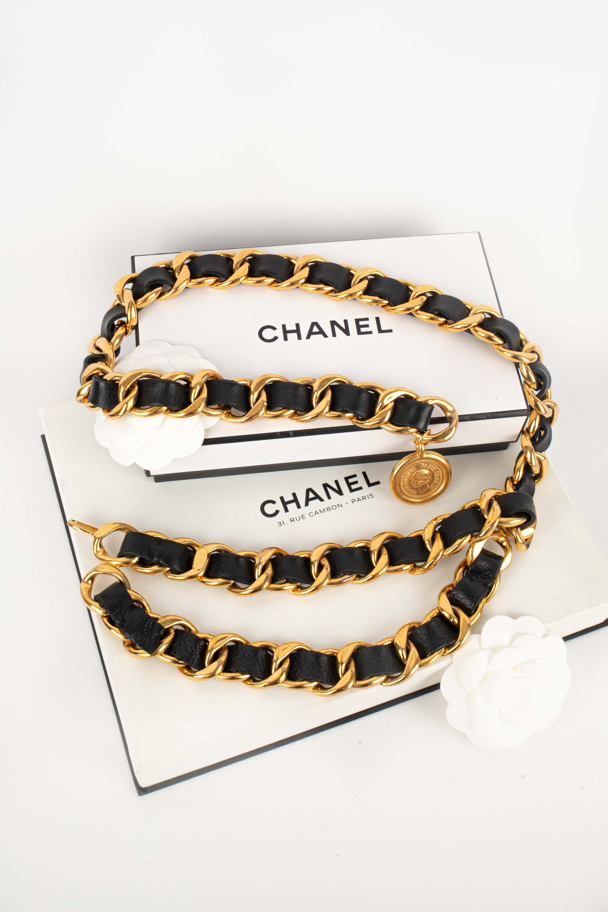 Ceinture cuir Chanel