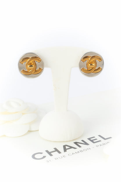 Boucles d'oreilles tourniquet Chanel 1997