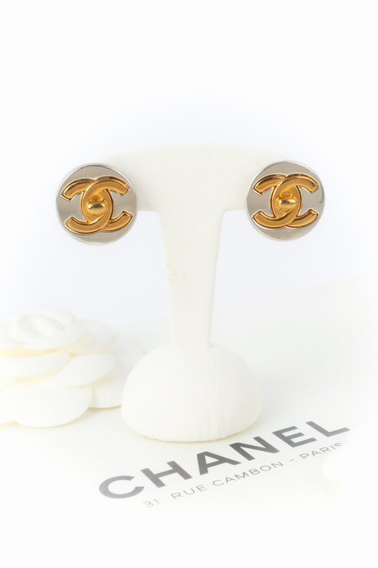 Boucles d'oreilles tourniquet Chanel 1997