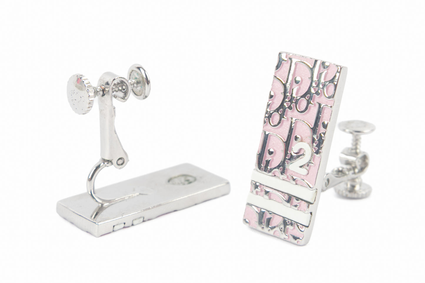 Boucles d'oreilles roses Dior 