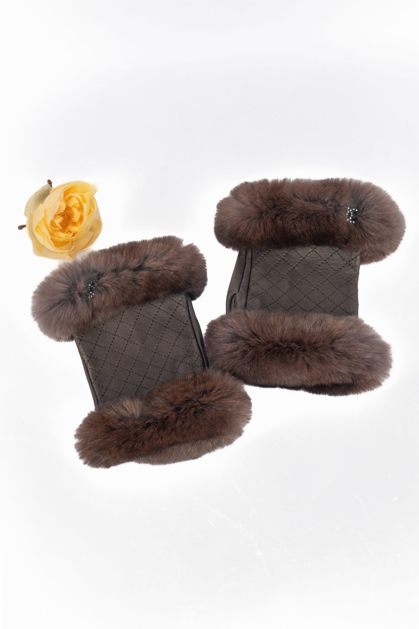 Mitaines en cuir et fourrure Chanel 