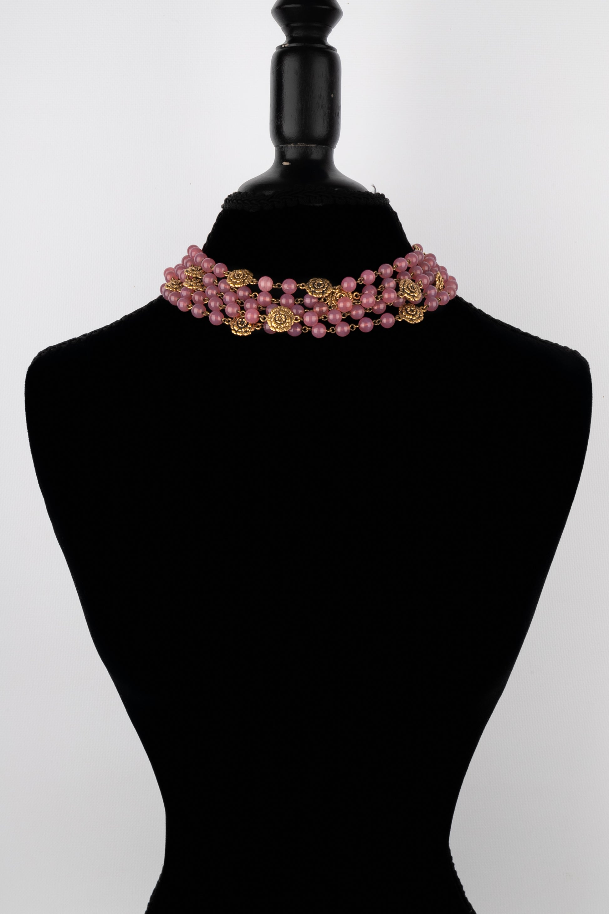 Collier camélia rose Chanel