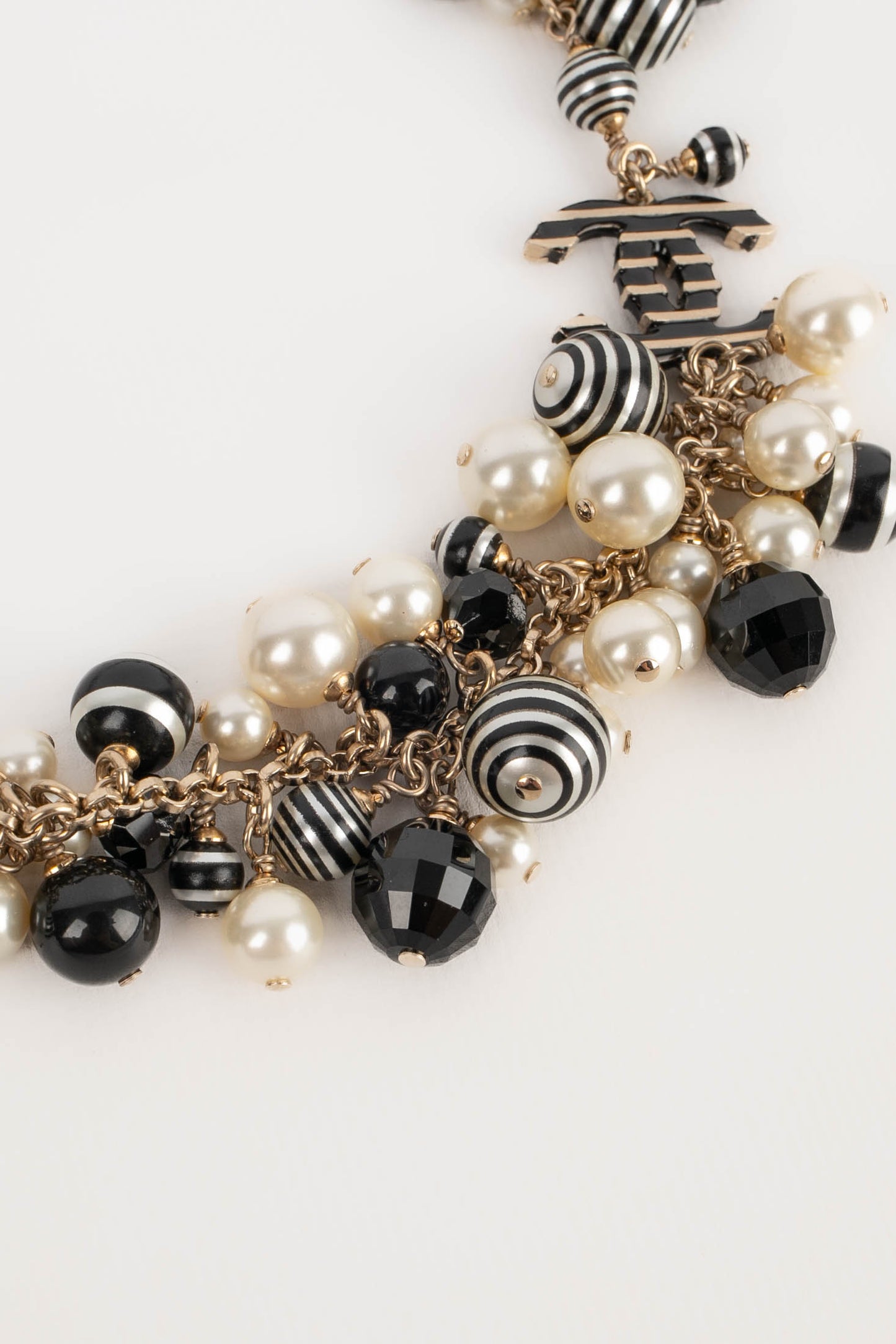 Collier de perles Chanel 2015