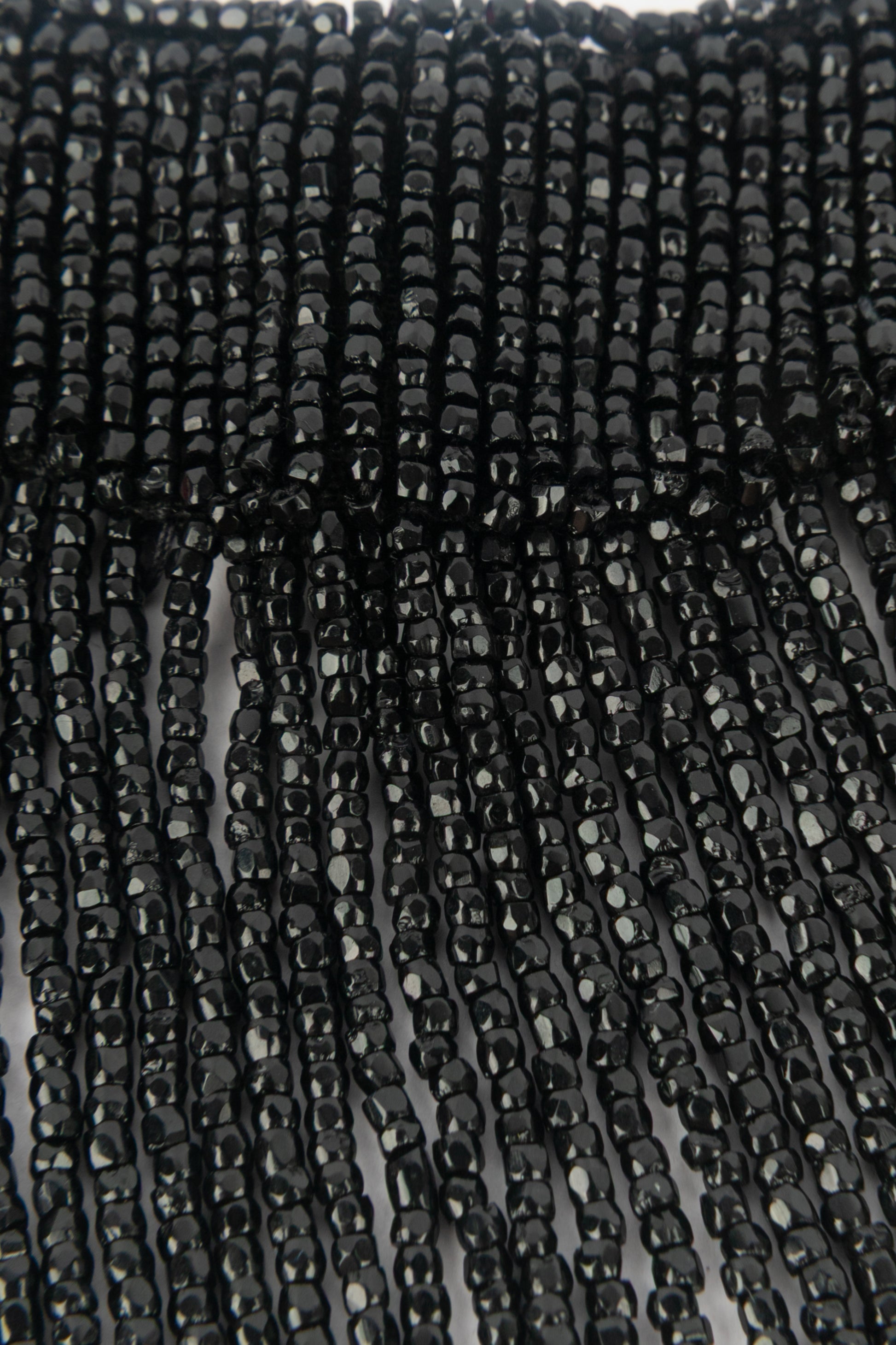 Collier de perles noires Dior 