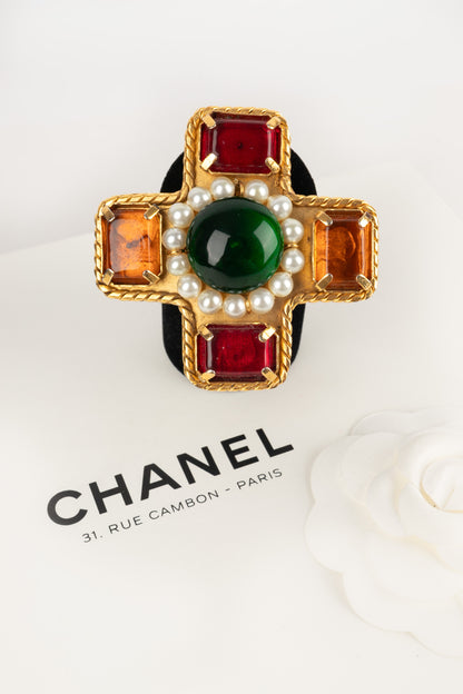 Broche croix Chanel