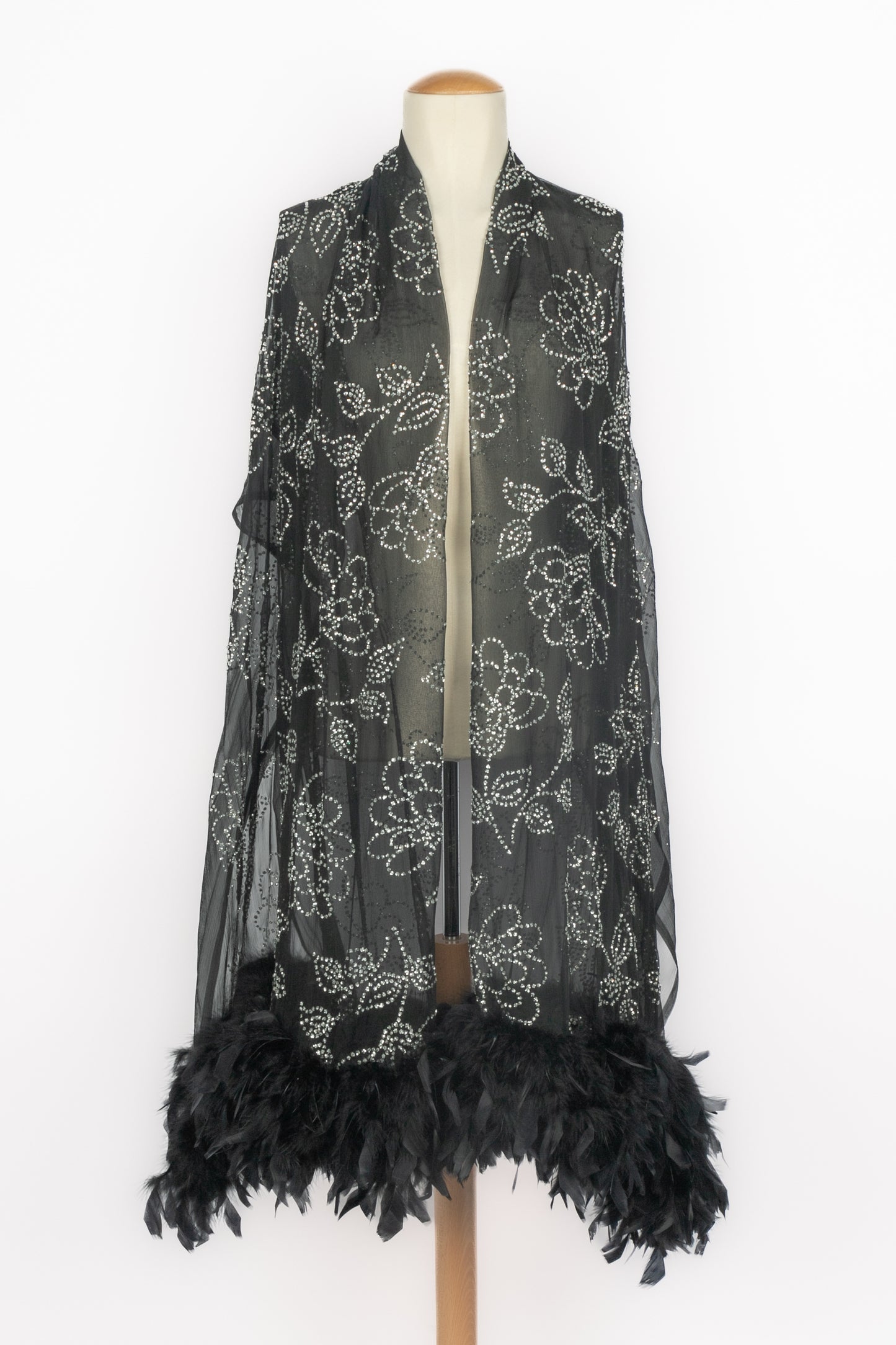 Etole en mousseline noire 1950's