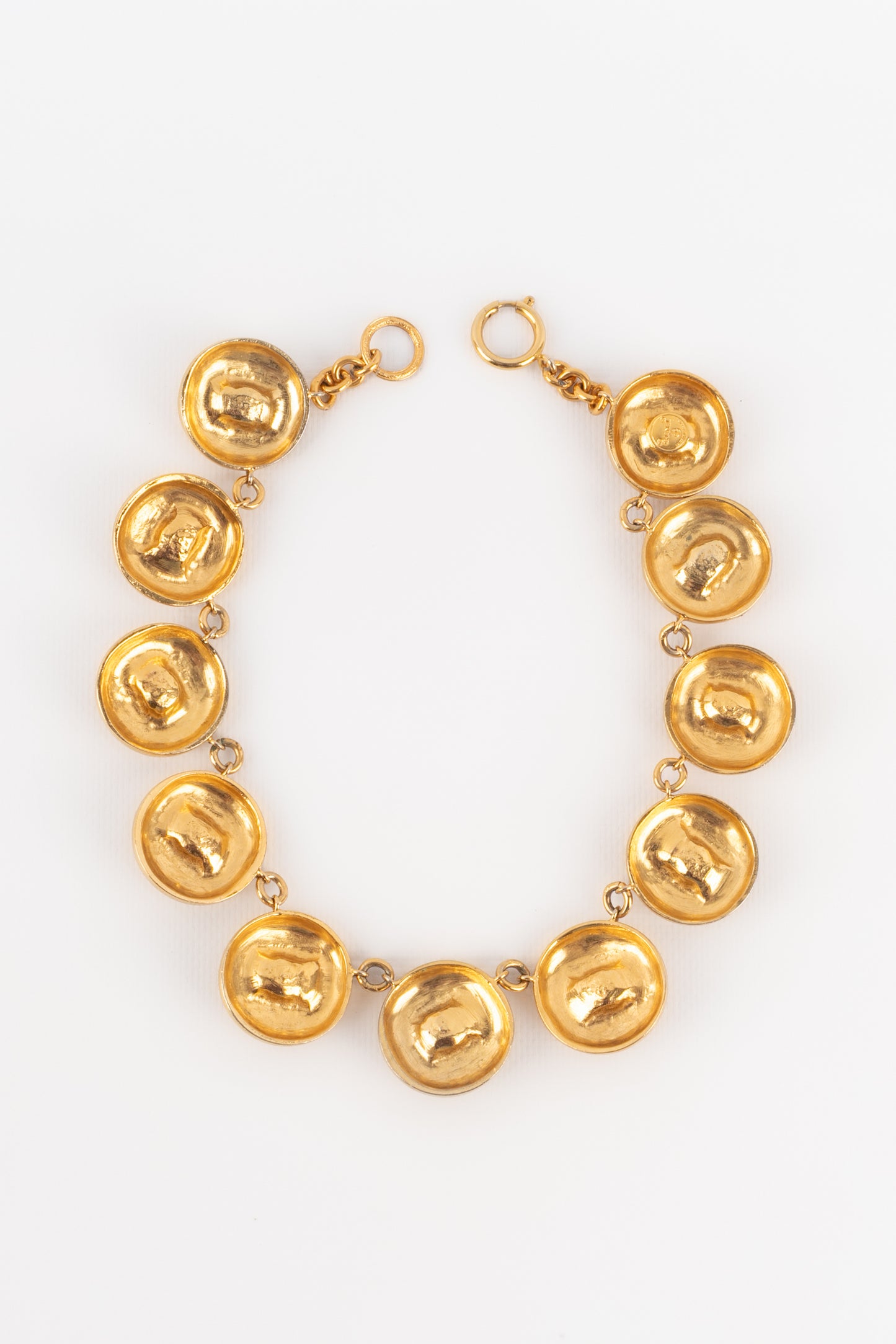 Collier court Chanel