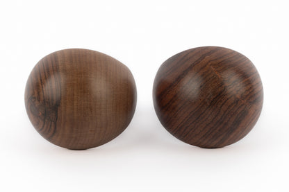 Paire de bracelets manchettes en bois Valentino