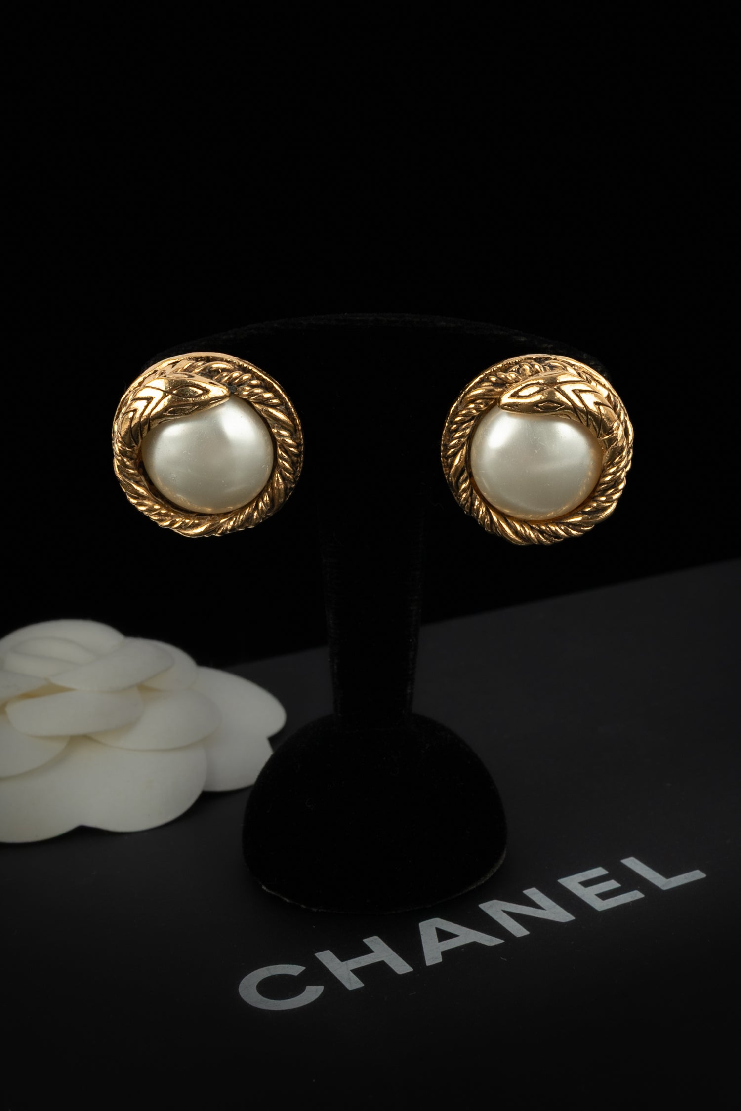 Boucles d'oreilles Chanel 1984