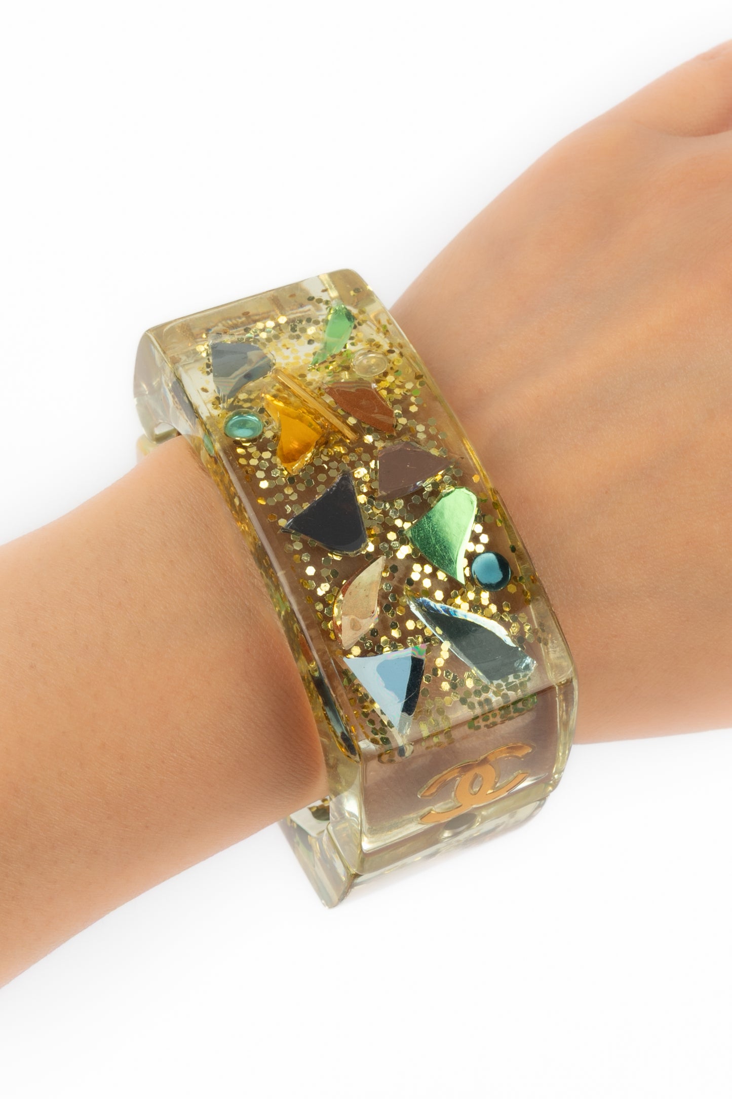 Bracelet en lucite Chanel Printemps 2003