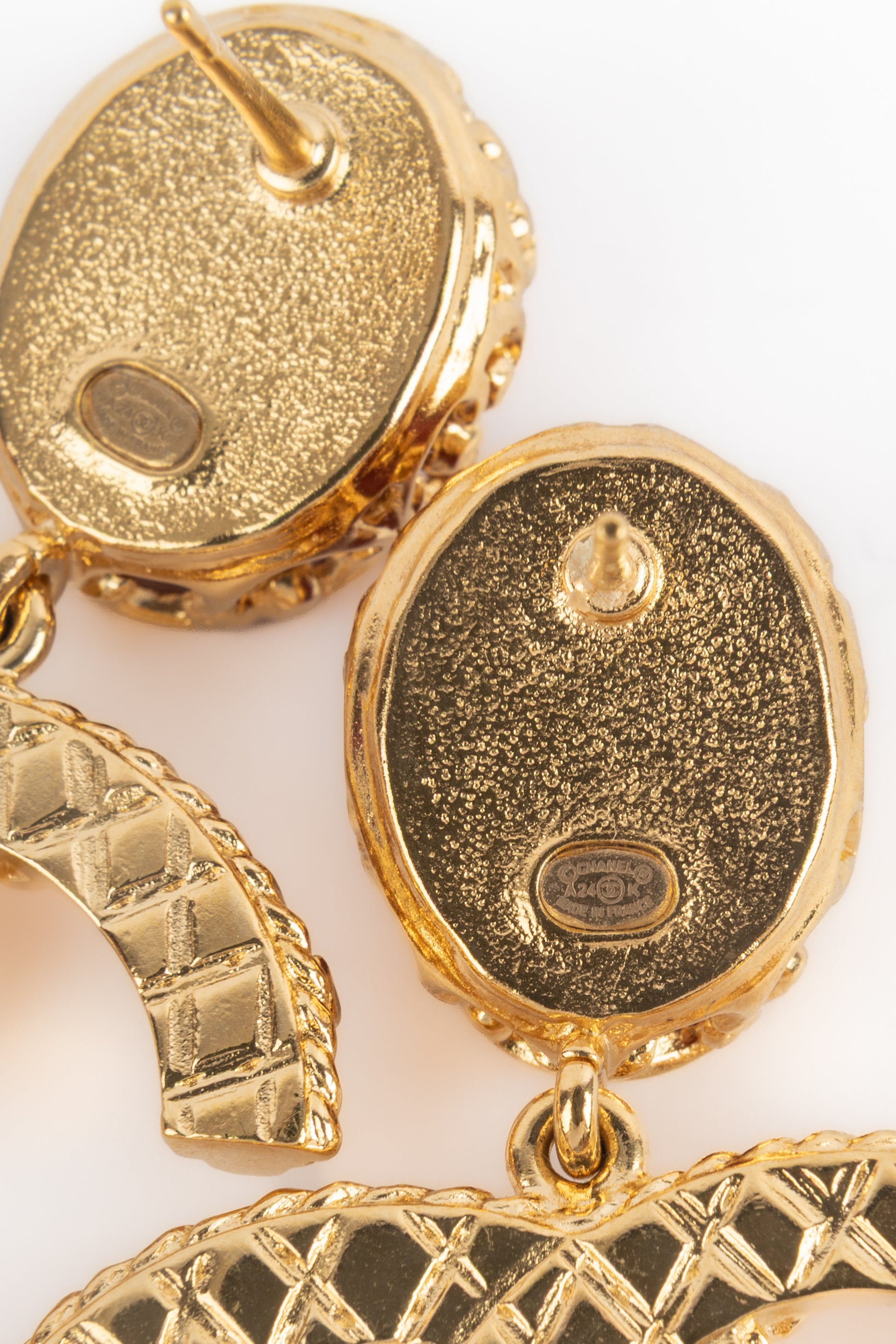 Boucles d'oreilles Chanel 2024