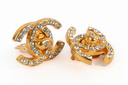 Boucles d'oreilles tourniquet Chanel Hiver 1996