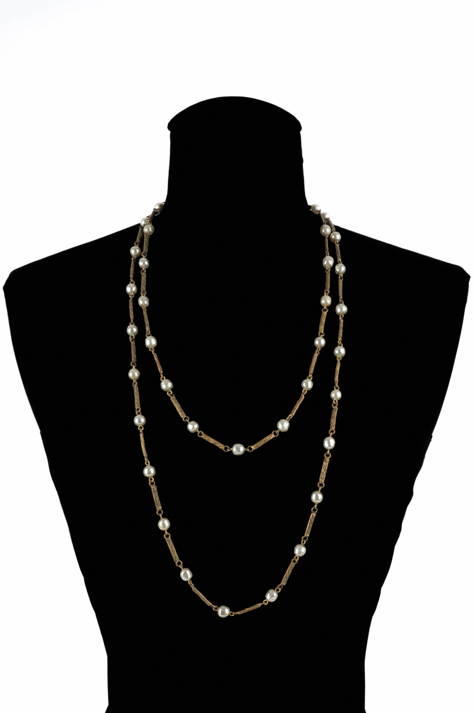 Collier sautoir Chanel époque Coco