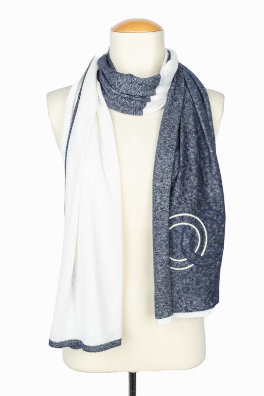 Écharpe bicolore Chanel 